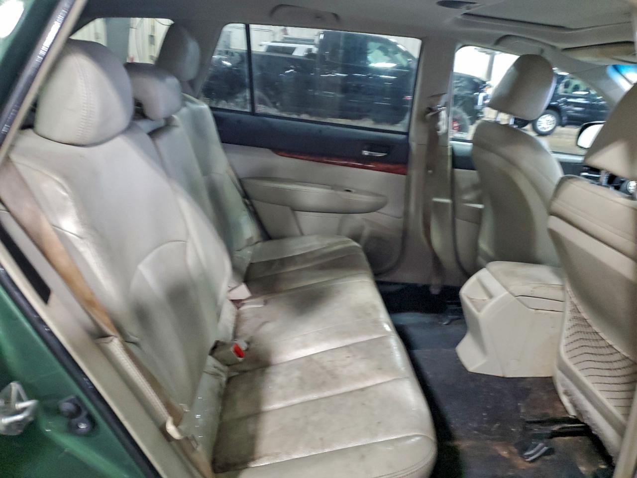 2010 Subaru Outback 2.5i Limited Green vin: 4S4BRBKC1A3386358