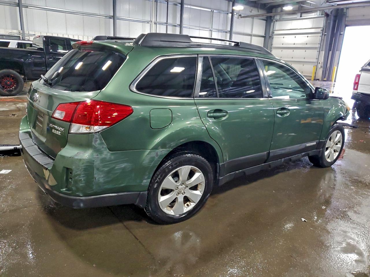 2010 Subaru Outback 2.5i Limited Green vin: 4S4BRBKC1A3386358