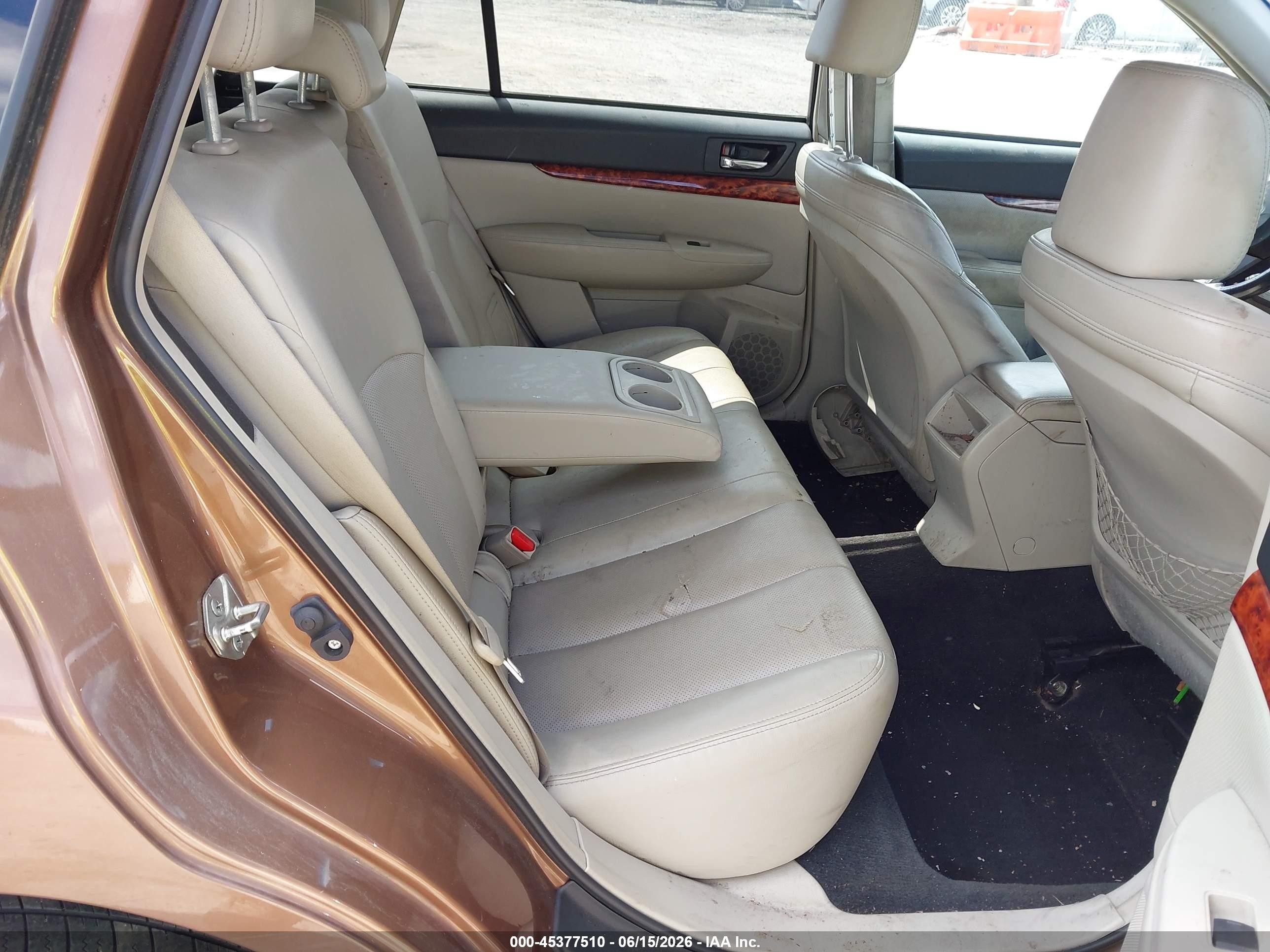 2011 Subaru Outback 2.5i Limited Brown vin: 4S4BRBKC1B3390377