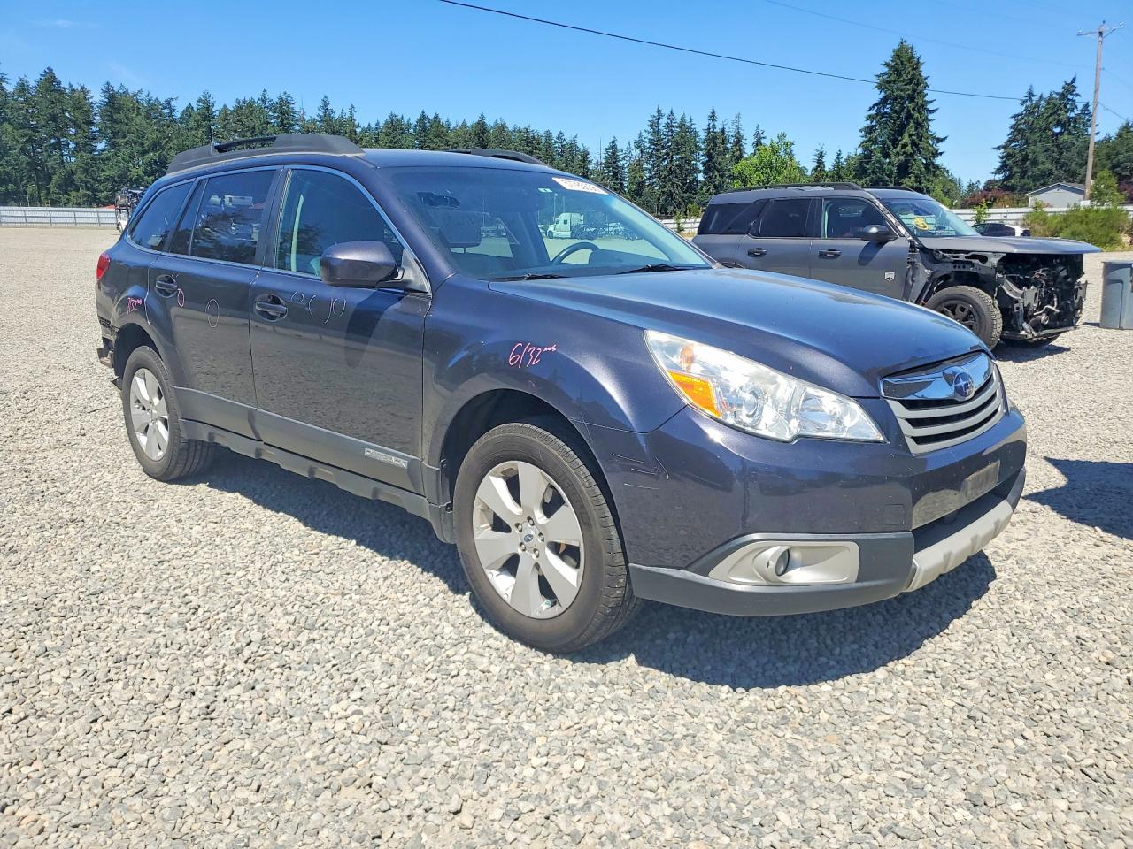 2011 Subaru Outback 2.5i Limited Gray vin: 4S4BRBKC1B3424494