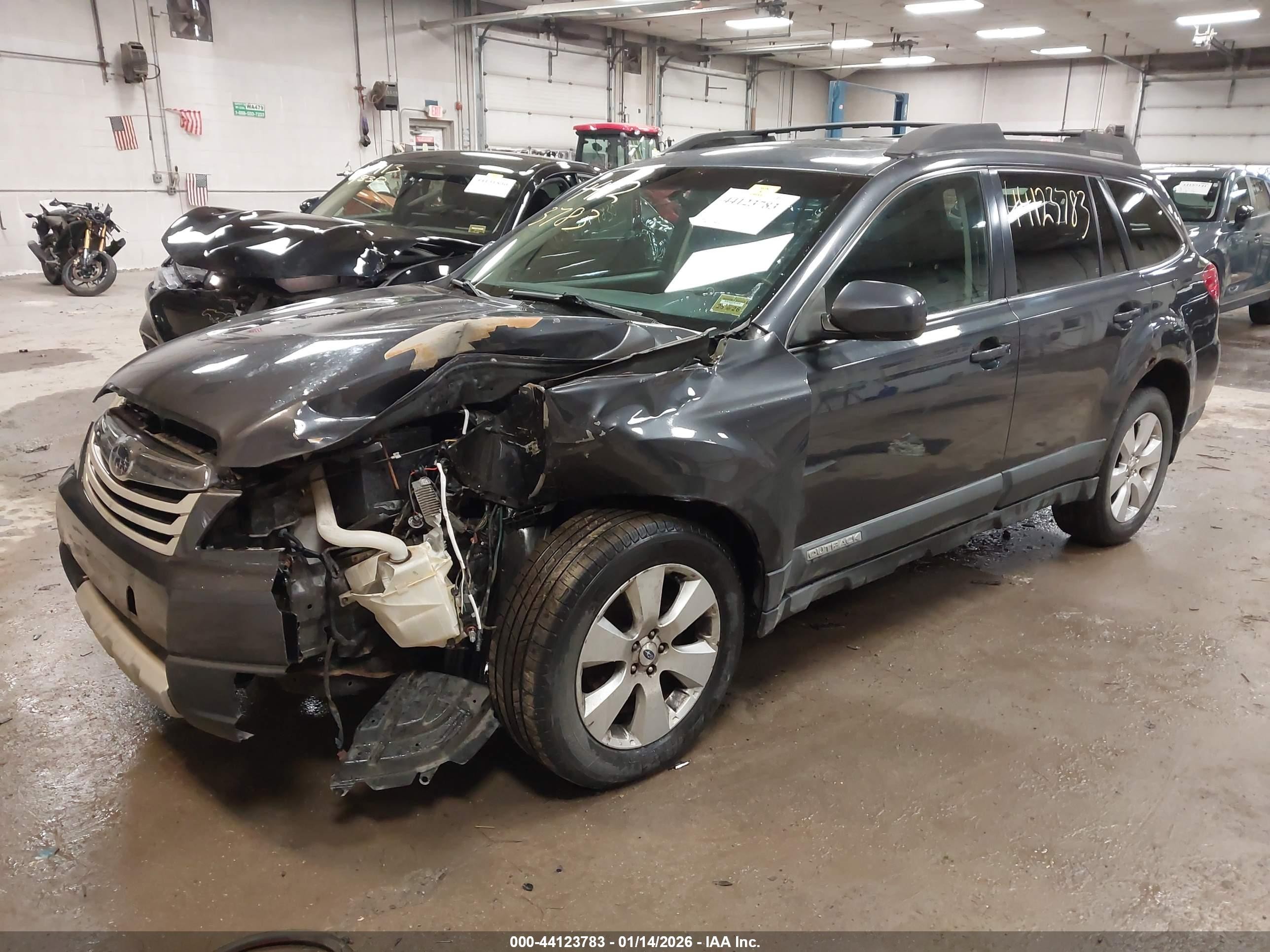 2011 Subaru Outback 2.5i Limited Серый vin: 4S4BRBKC1B3425354
