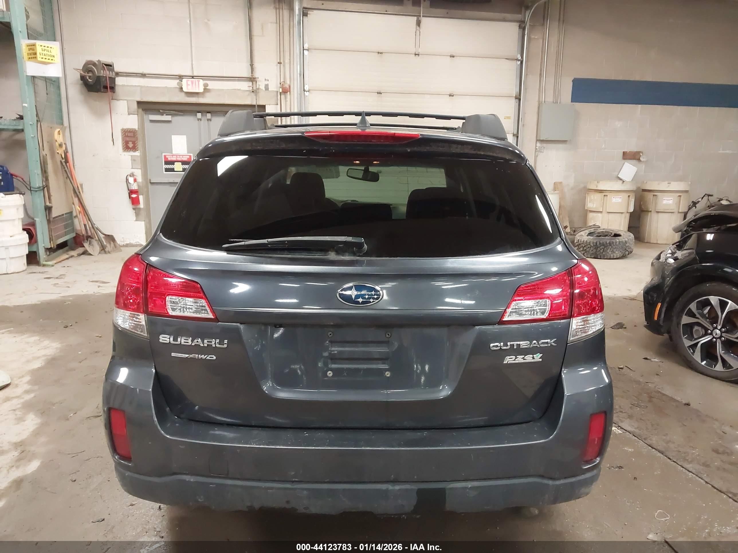 2011 Subaru Outback 2.5i Limited Серый vin: 4S4BRBKC1B3425354