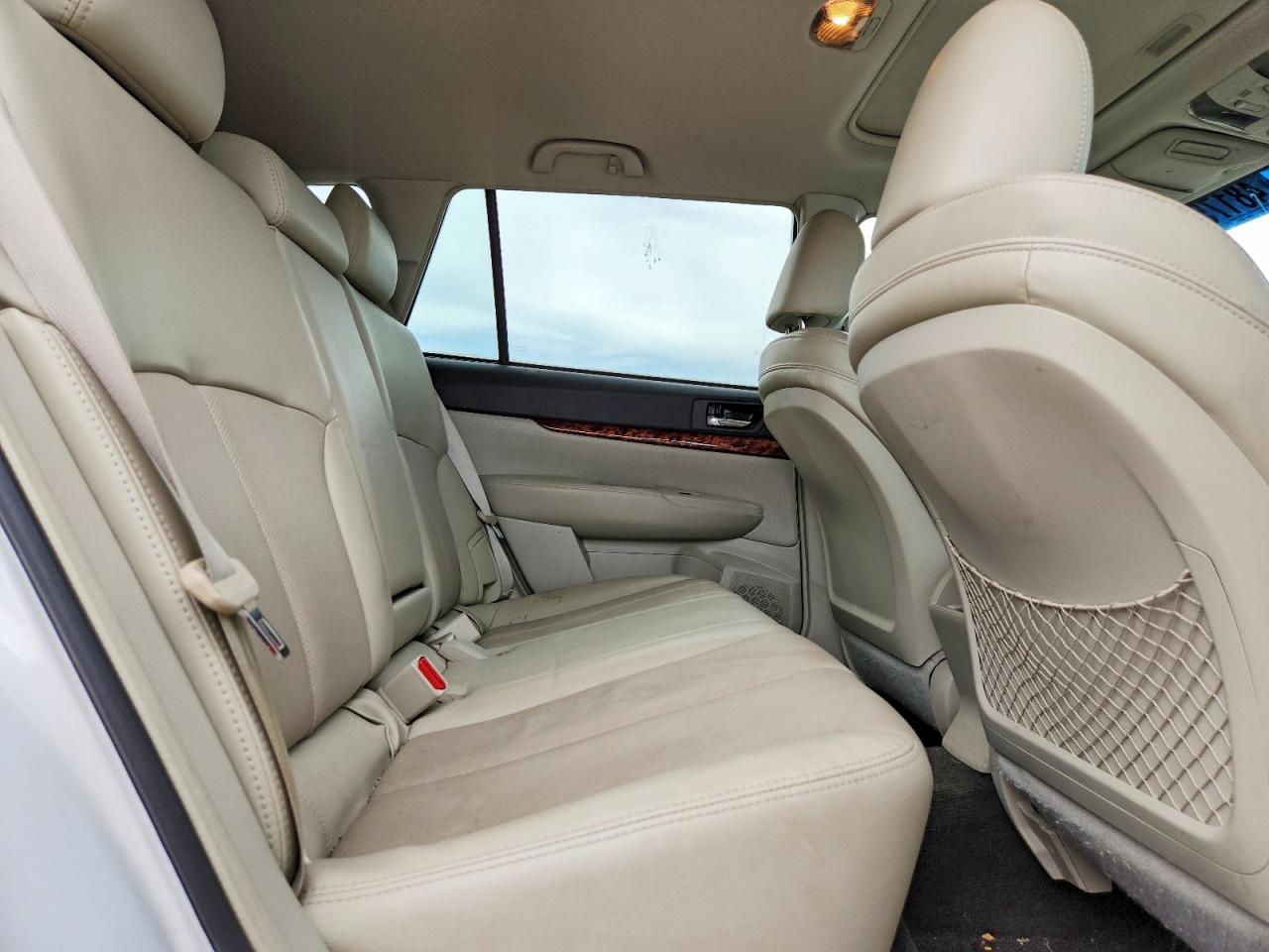 2012 Subaru Outback 2.5i Limited Белый vin: 4S4BRBKC1C3277319