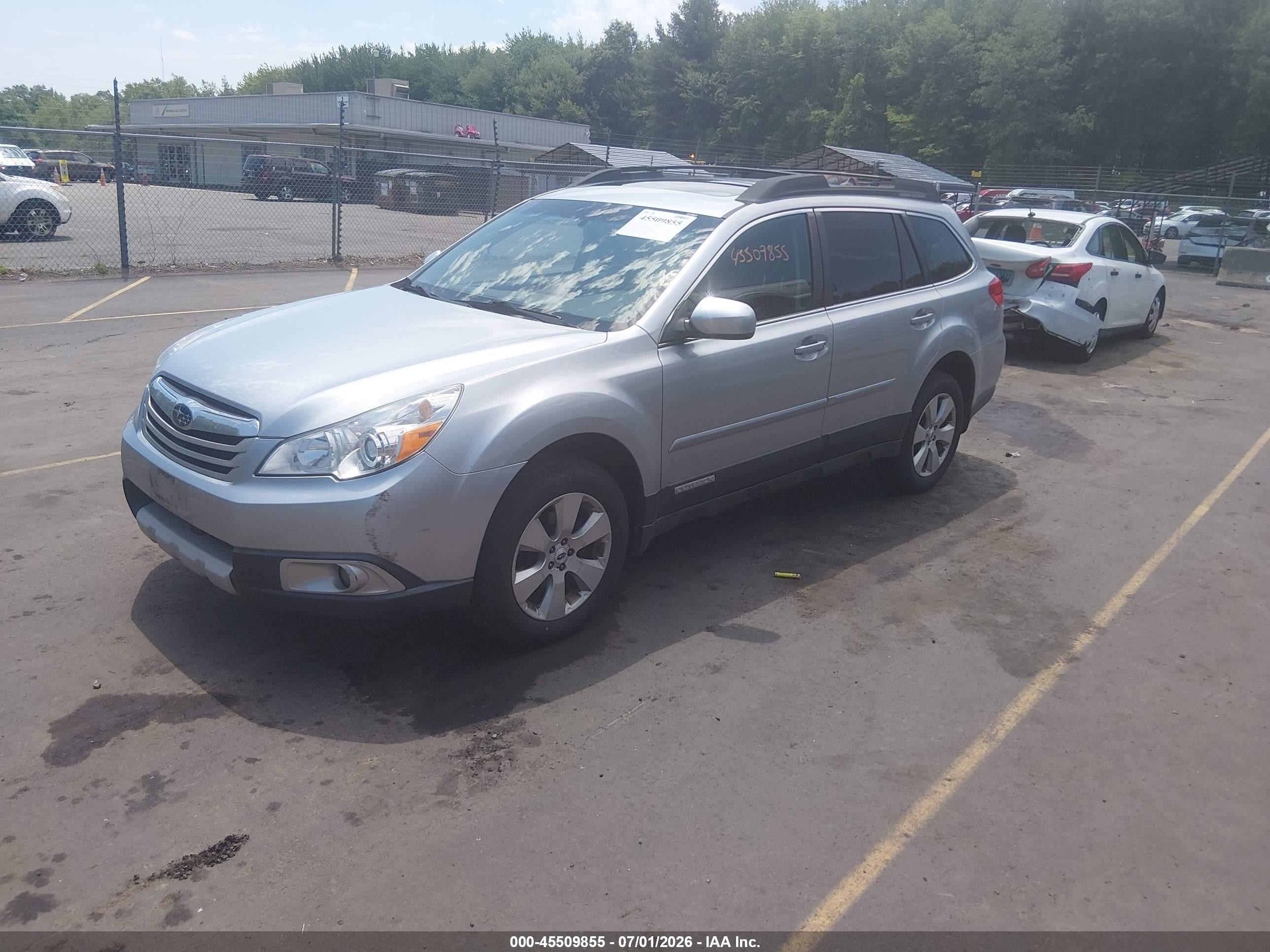 2012 Subaru Outback 2.5i Limited Silver vin: 4S4BRBKC1C3296680
