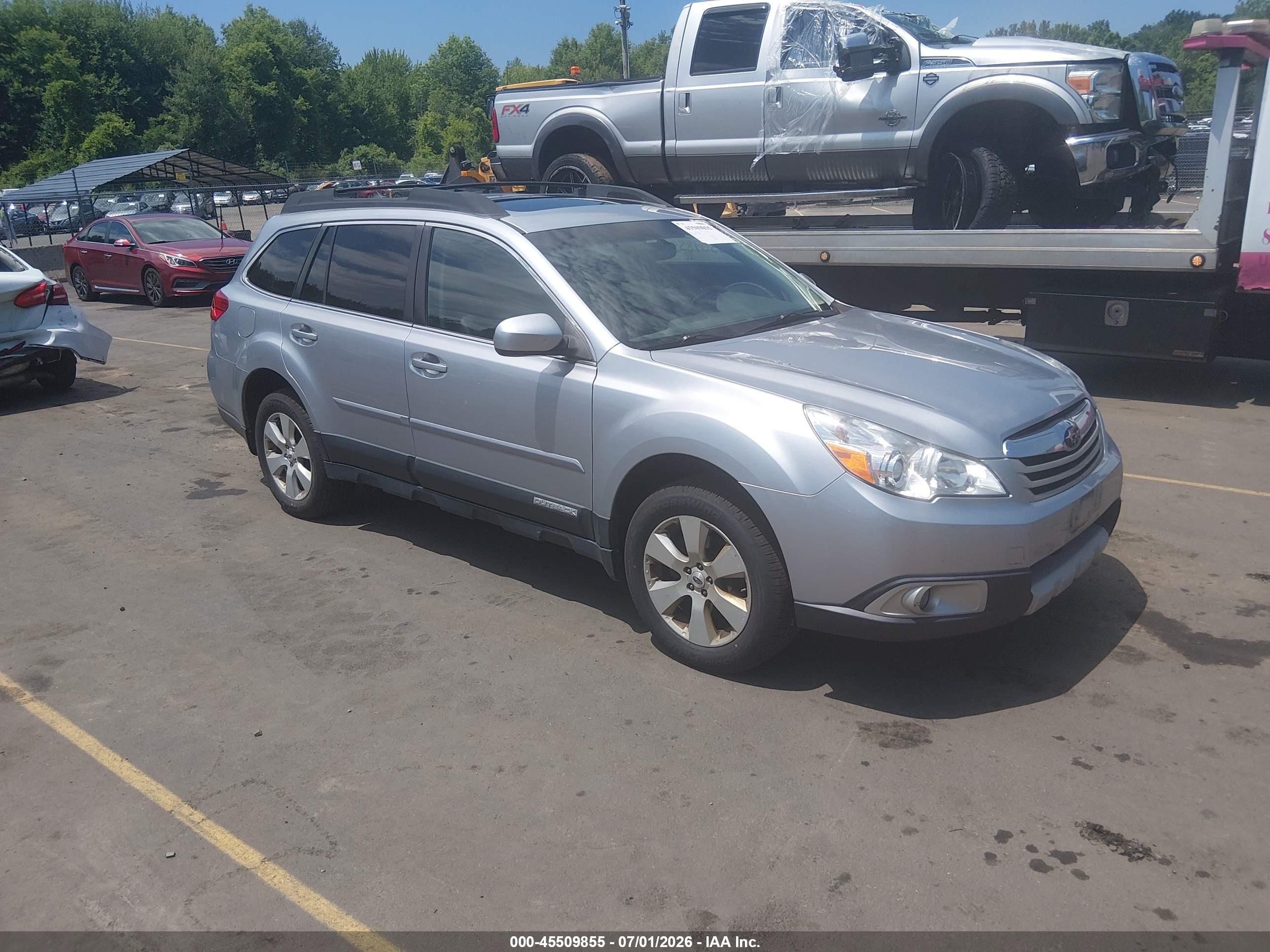 2012 Subaru Outback 2.5i Limited Silver vin: 4S4BRBKC1C3296680