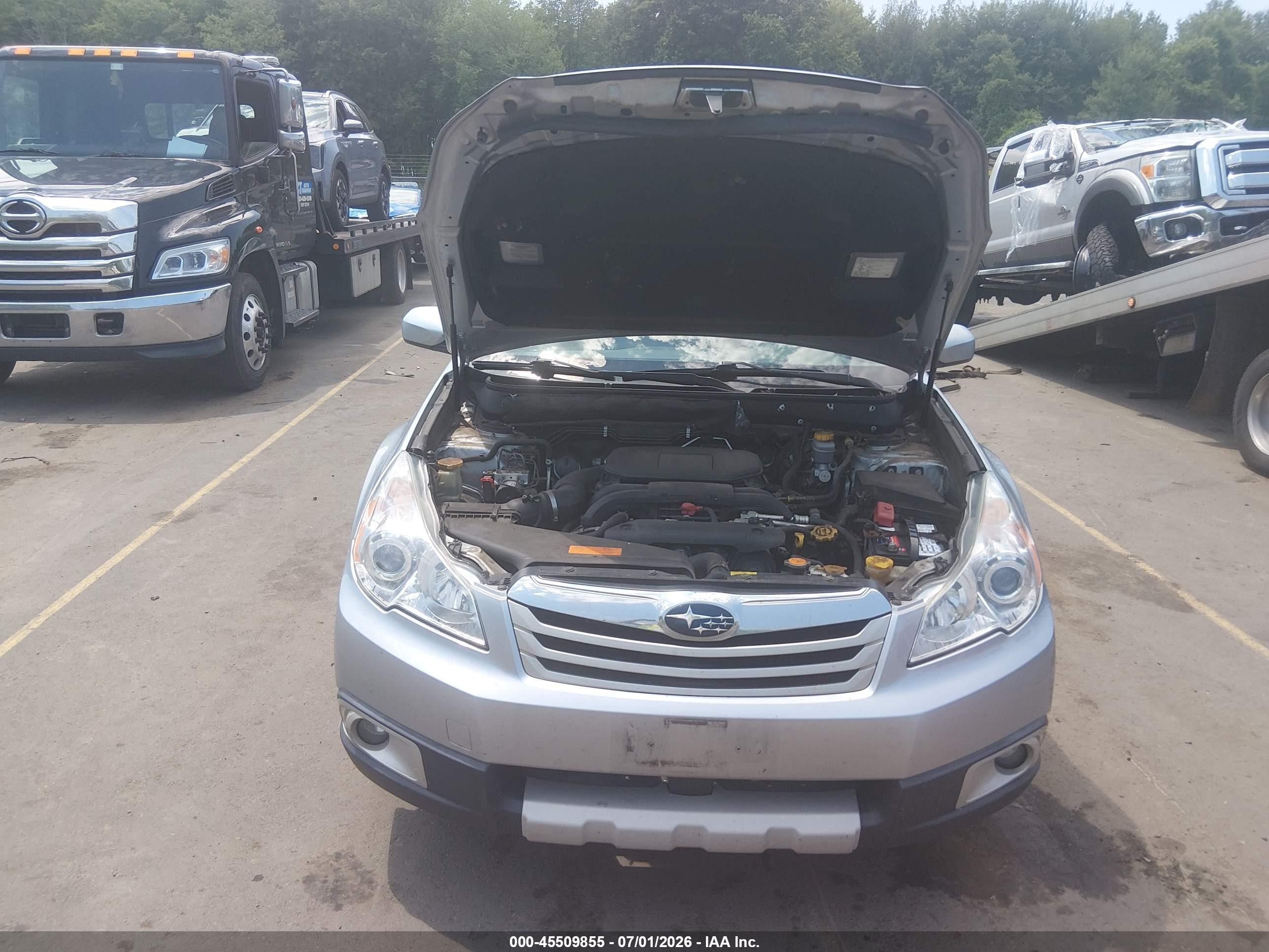 2012 Subaru Outback 2.5i Limited Silver vin: 4S4BRBKC1C3296680