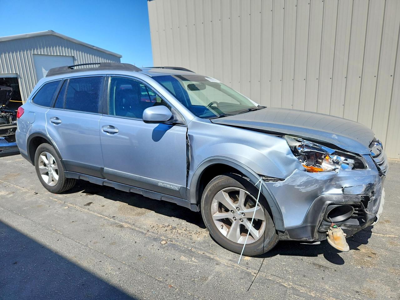 2013 Subaru Outback 2.5i Limited Silver vin: 4S4BRBKC1D3228235