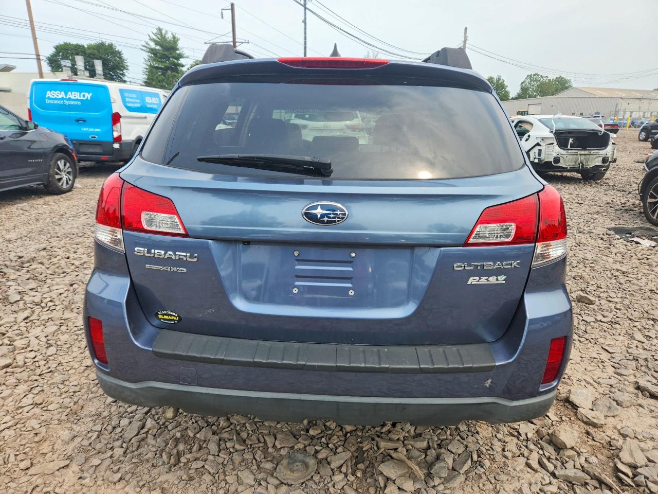 2013 Subaru Outback 2.5i Limited Blue vin: 4S4BRBKC1D3230308