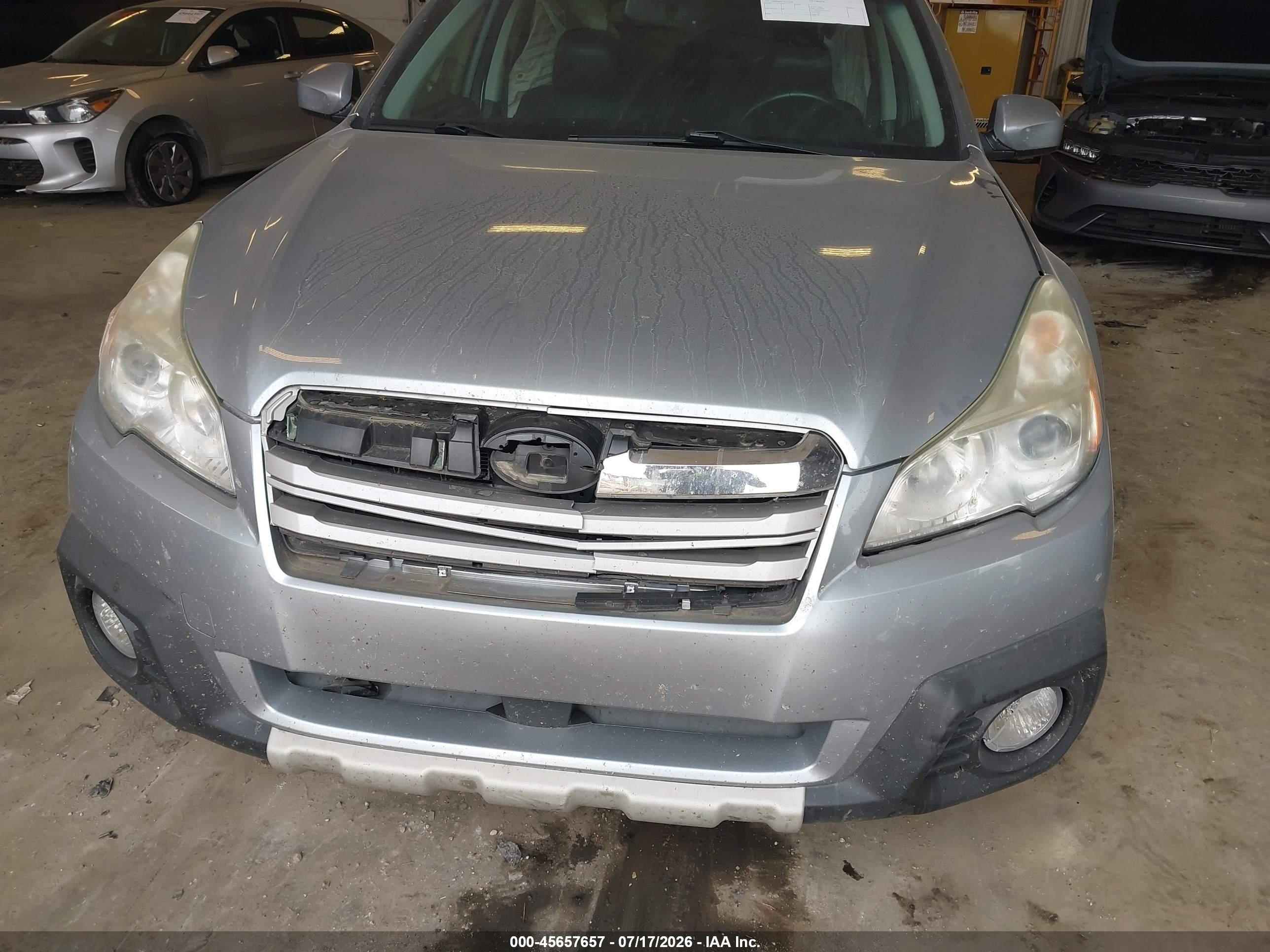 2013 Subaru Outback 2.5i Limited Silver vin: 4S4BRBKC1D3276186