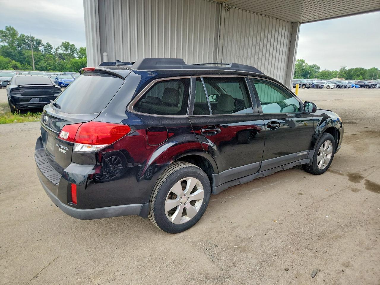 2011 Suba Outback 2. Black vin: 4S4BRBKC2B3325747