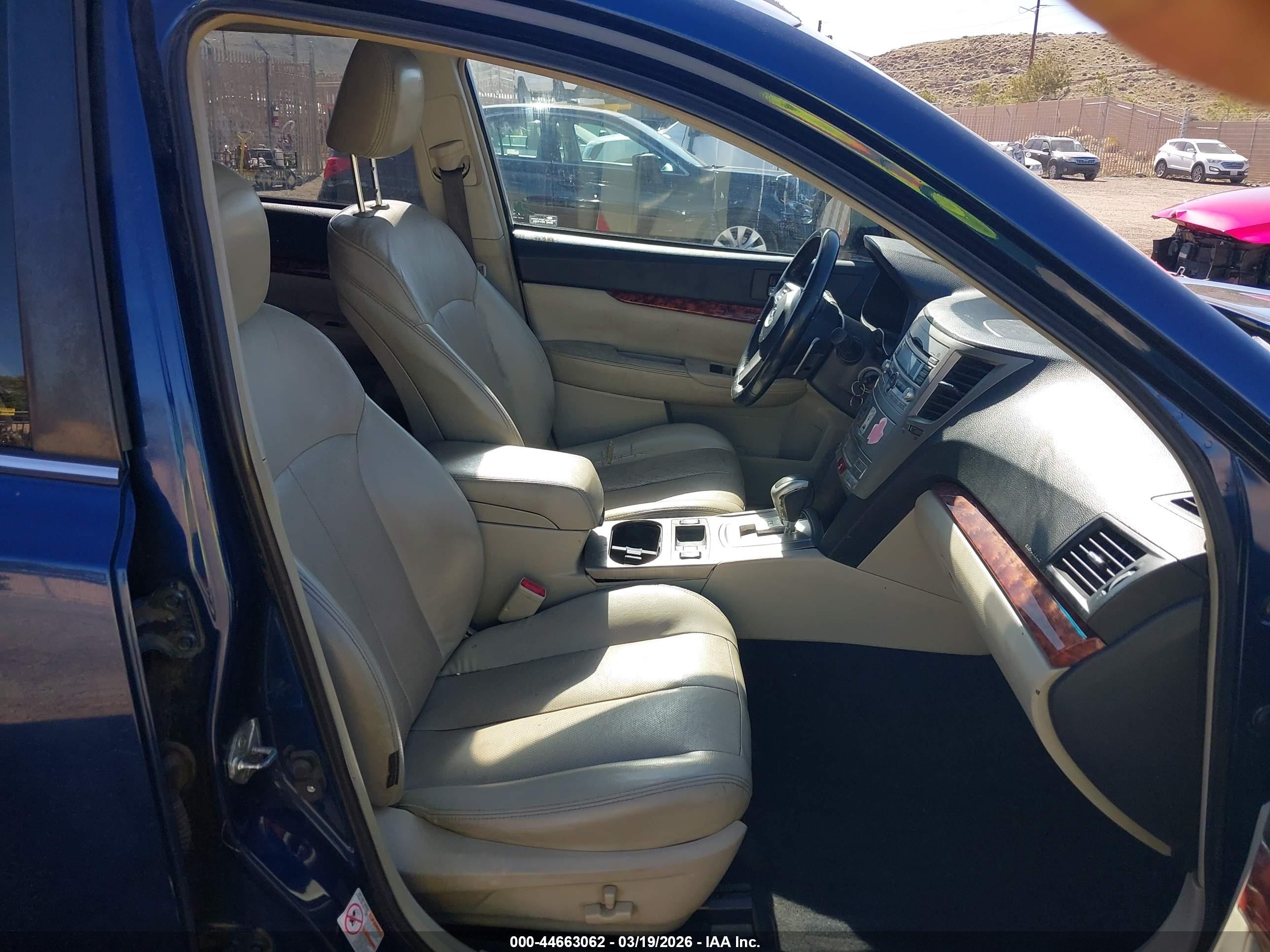2011 Subaru Outback 2.5i Limited Dark Blue vin: 4S4BRBKC2B3331709