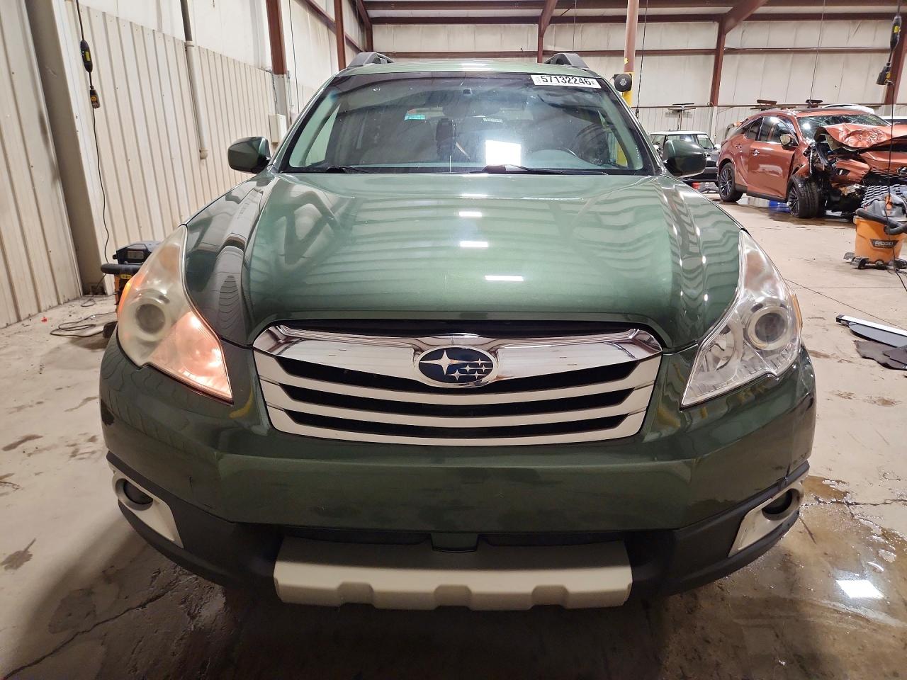 2011 Subaru Outback 2.5i Limited Green vin: 4S4BRBKC2B3357632