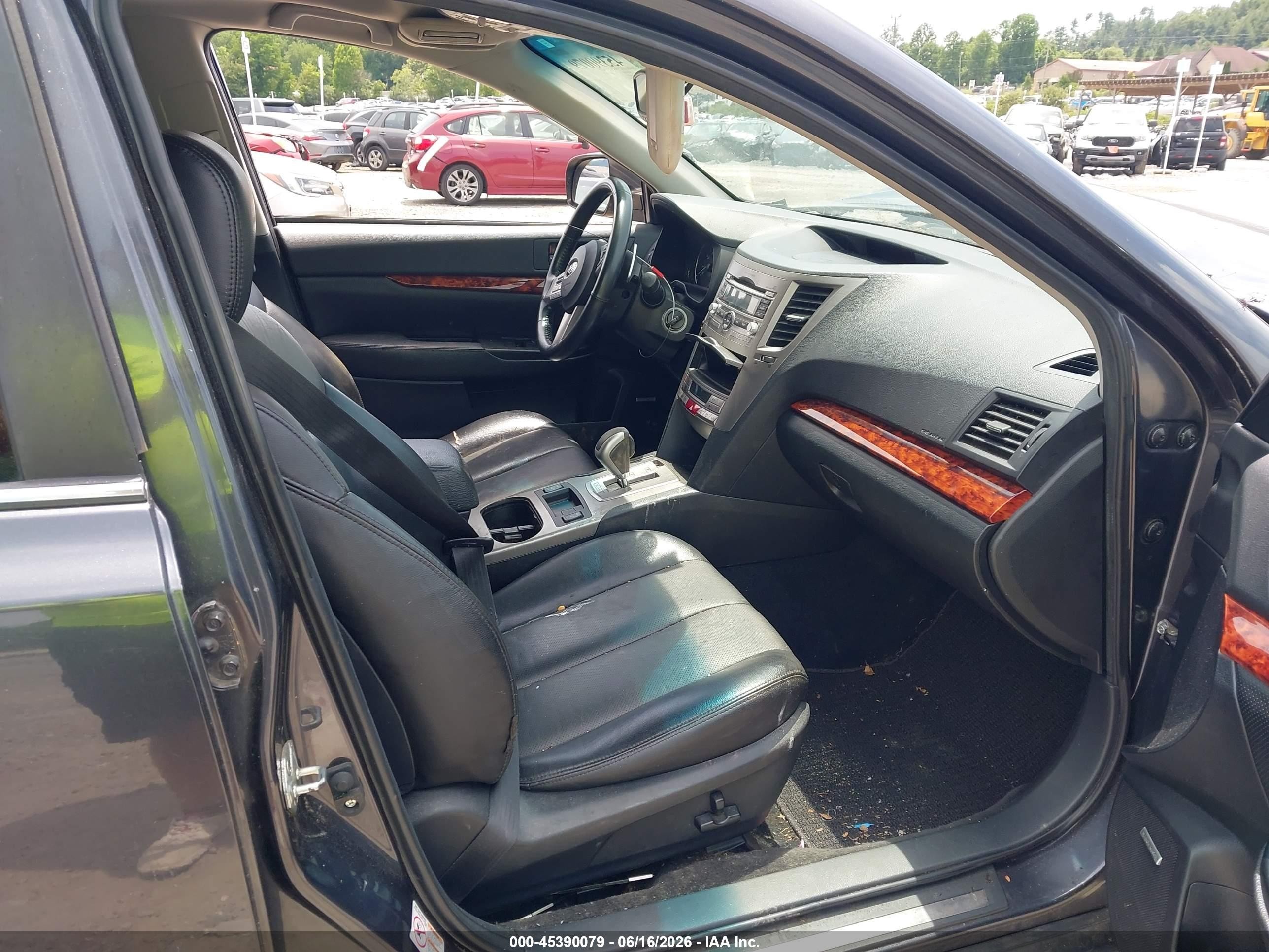 2011 Subaru Outback 2.5i Limited Gray vin: 4S4BRBKC2B3365455