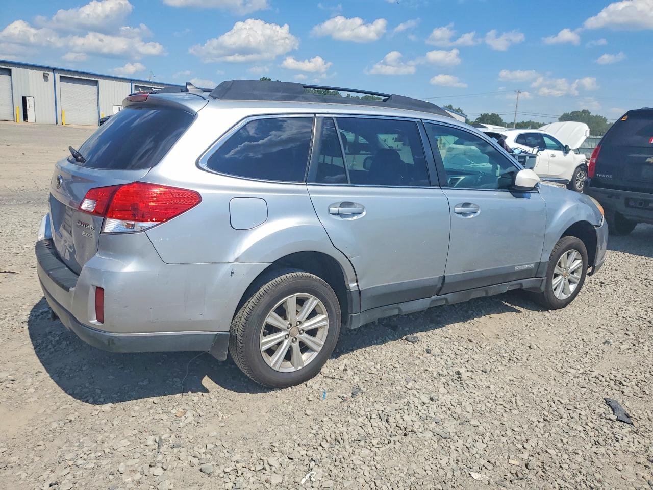 2012 Subaru Outback 2.5i Limited Silver vin: 4S4BRBKC2C3211118