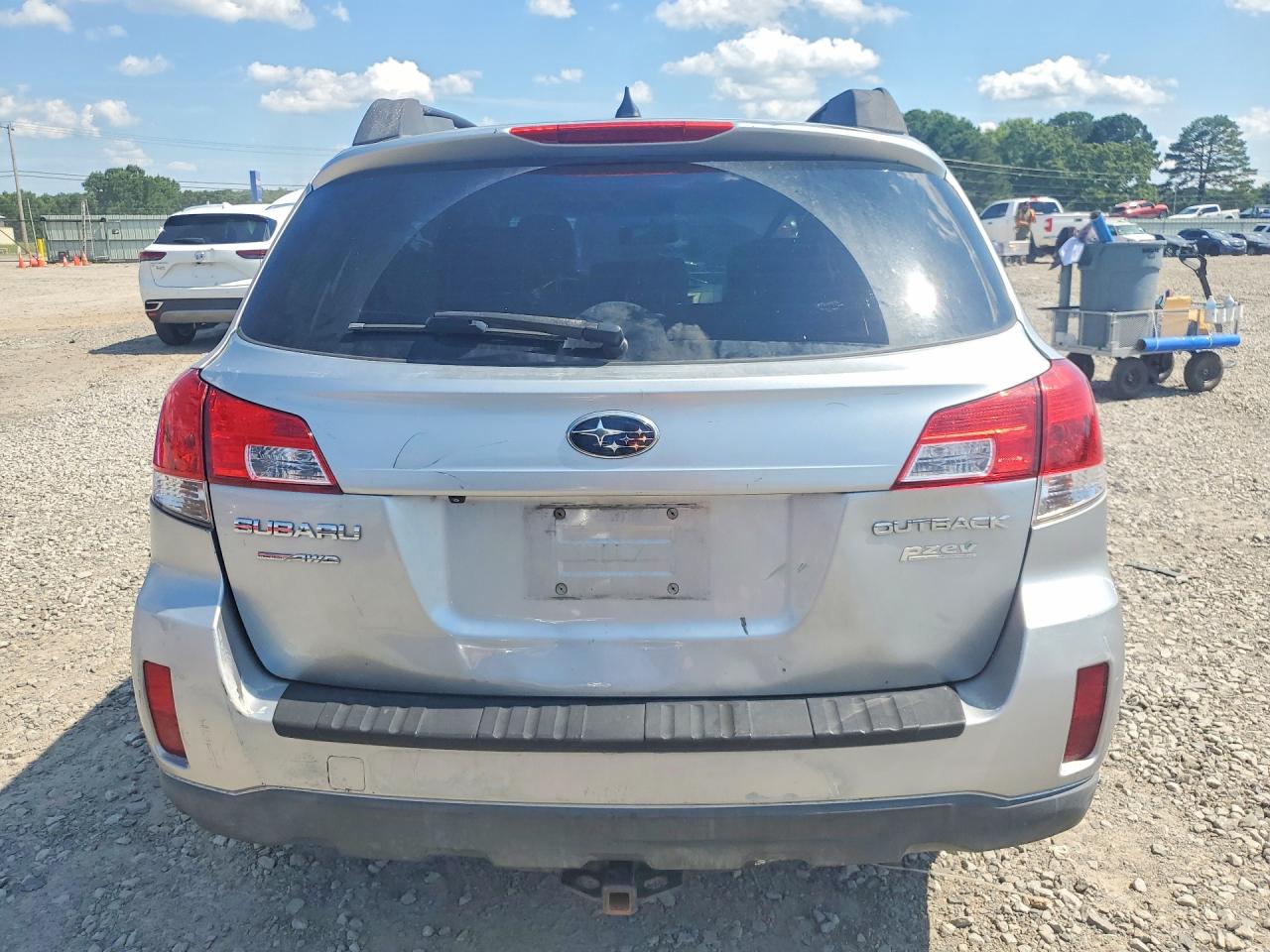 2012 Subaru Outback 2.5i Limited Silver vin: 4S4BRBKC2C3211118