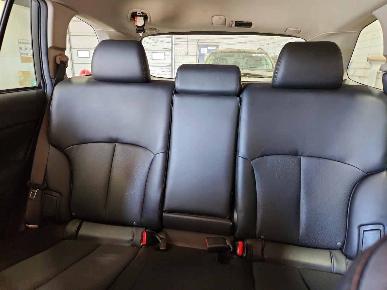 2012 Subaru Outback Красный vin: 4S4BRBKC2C3300428