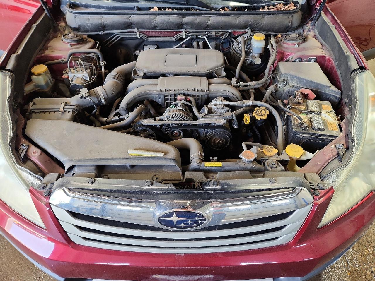 2012 Subaru Outback Красный vin: 4S4BRBKC2C3300428