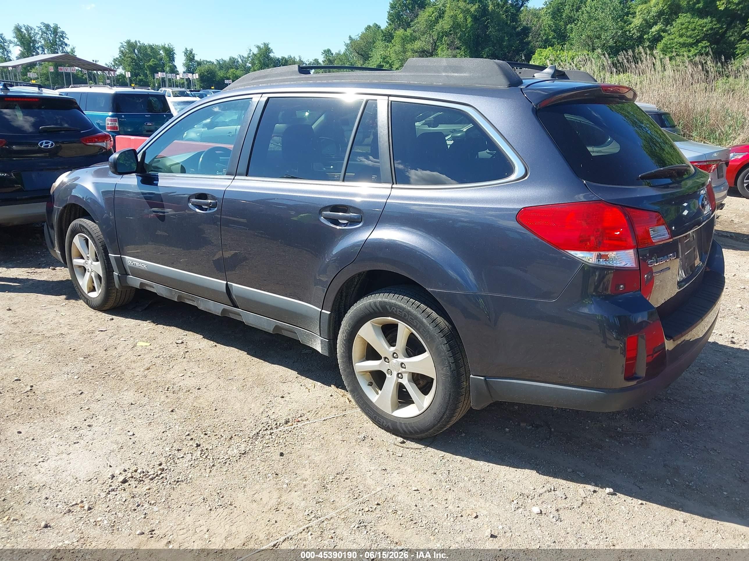 2013 Subaru Outback 2.5i Limited Gray vin: 4S4BRBKC2D3220872