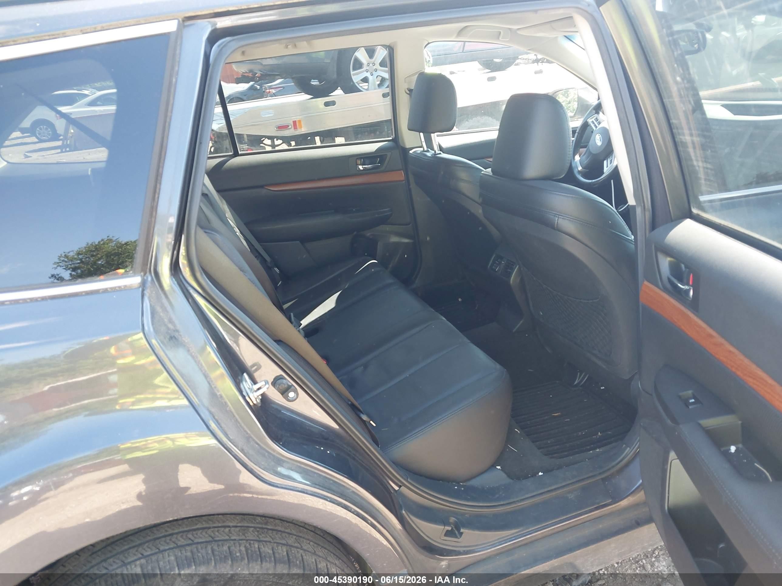 2013 Subaru Outback 2.5i Limited Gray vin: 4S4BRBKC2D3220872