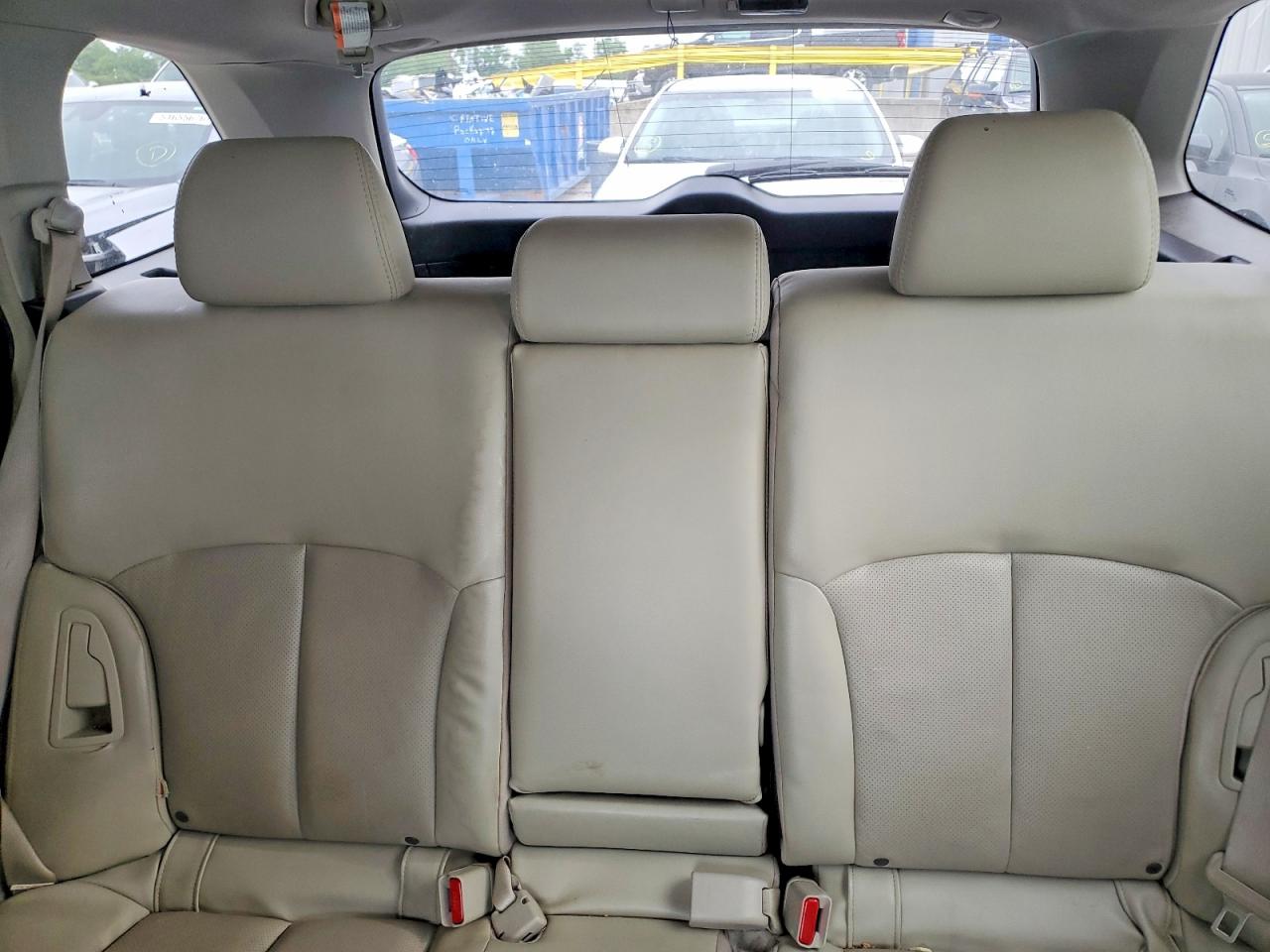 2013 Subaru Outback 2.5i Limited White vin: 4S4BRBKC2D3239356