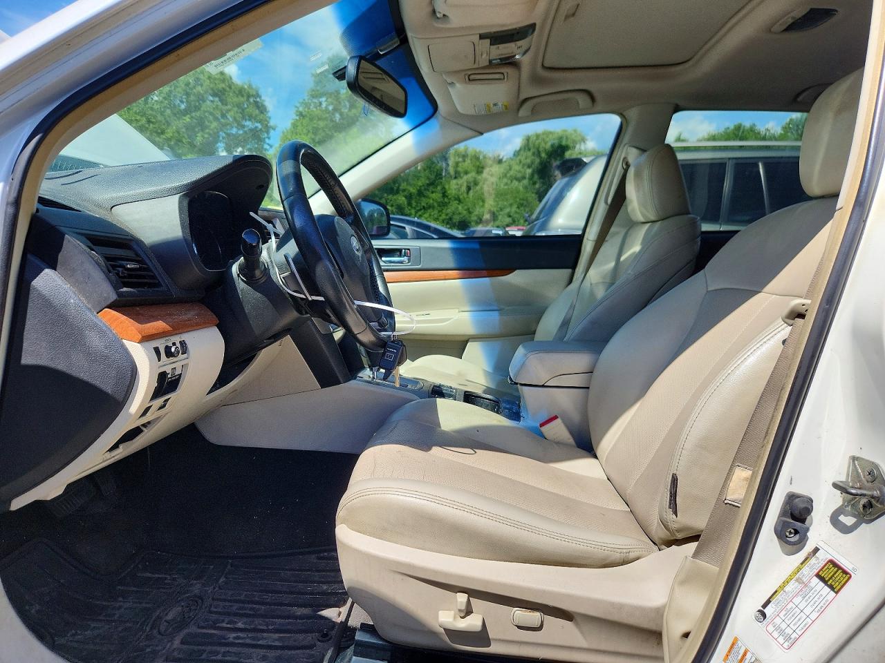 2013 Subaru Outback 2.5i Limited Белый vin: 4S4BRBKC2D3265813