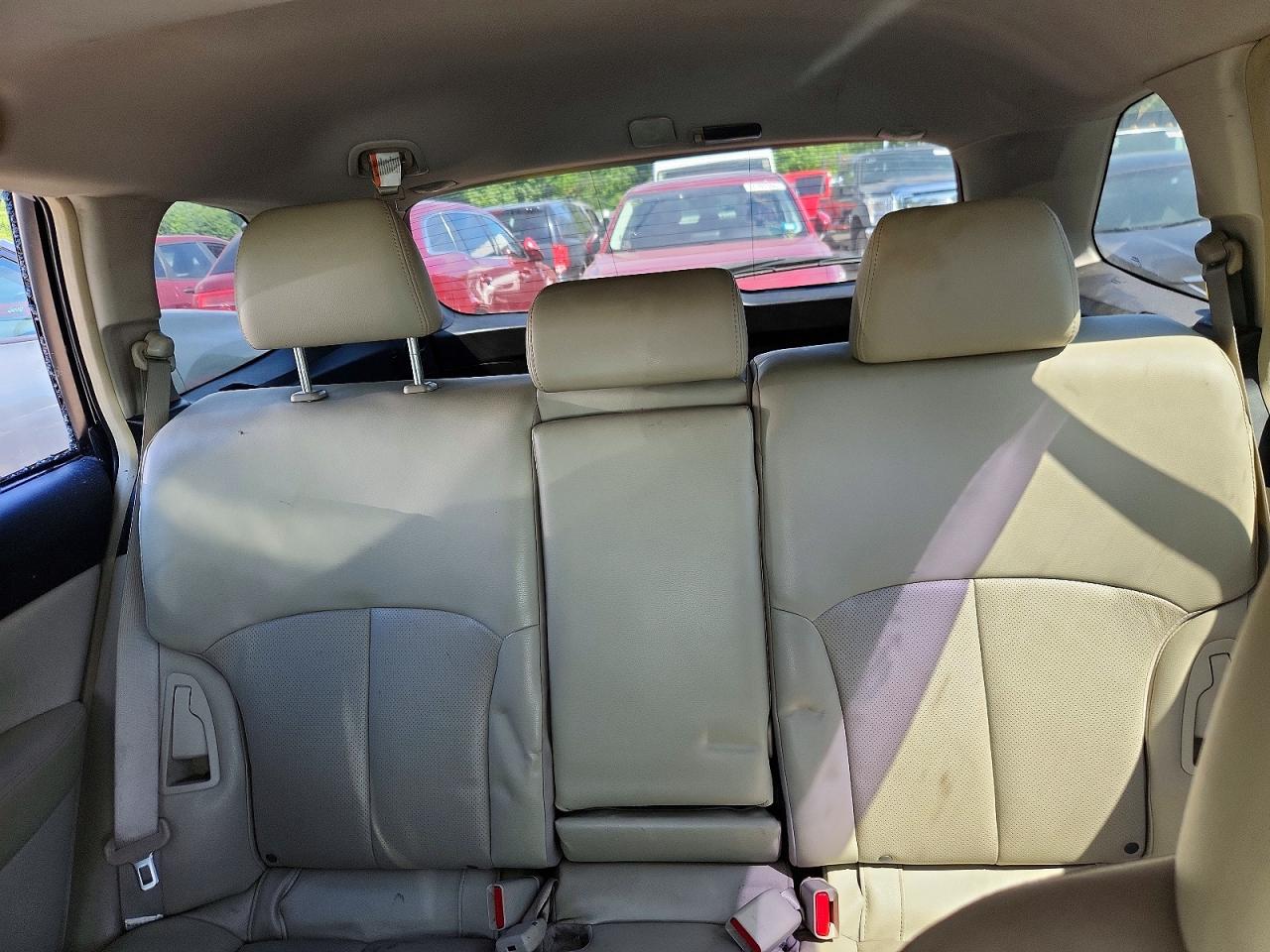 2013 Subaru Outback 2.5i Limited Белый vin: 4S4BRBKC2D3265813