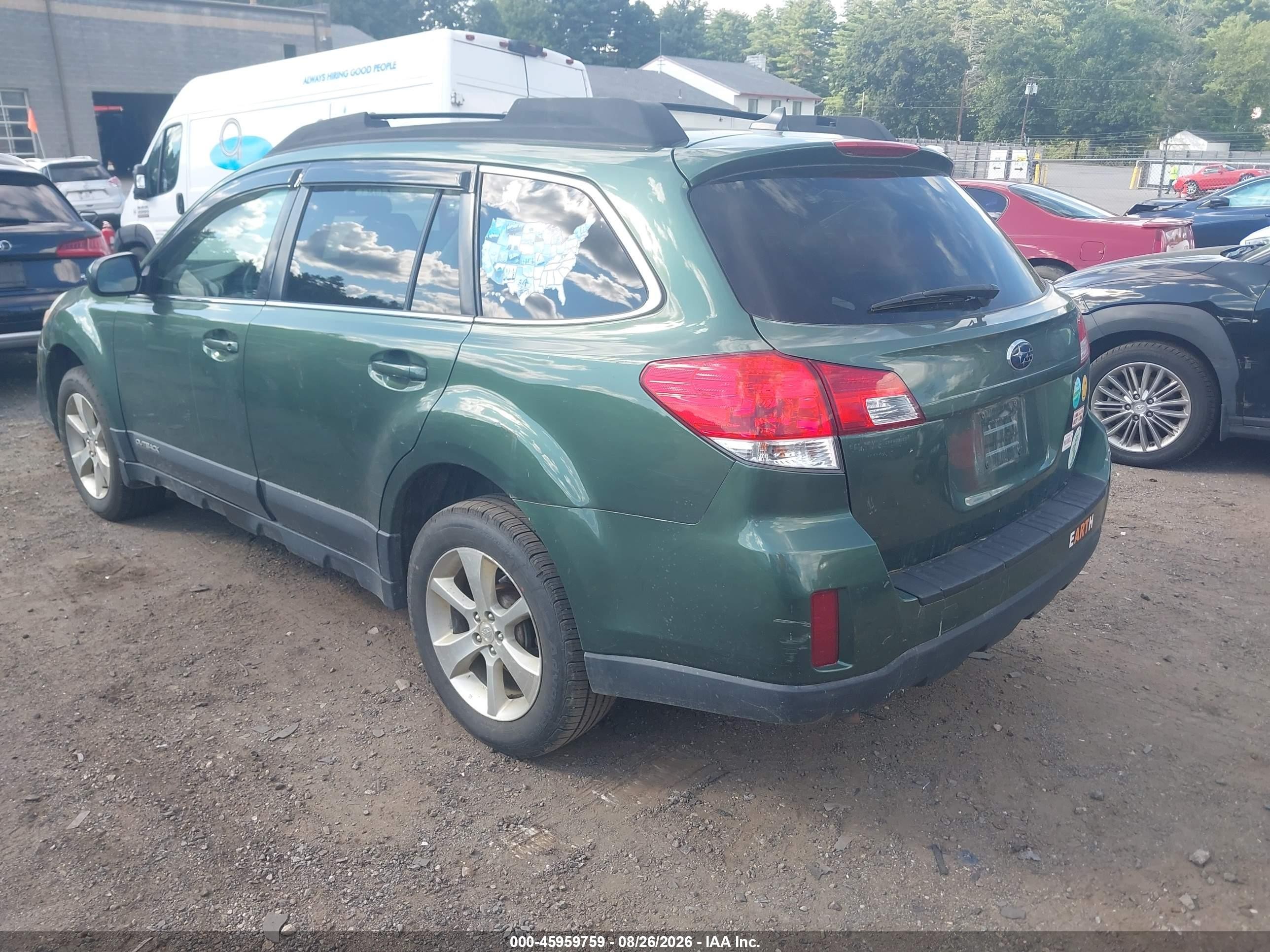 2014 Subaru Outback 2.5i Limited Green vin: 4S4BRBKC2E3251637