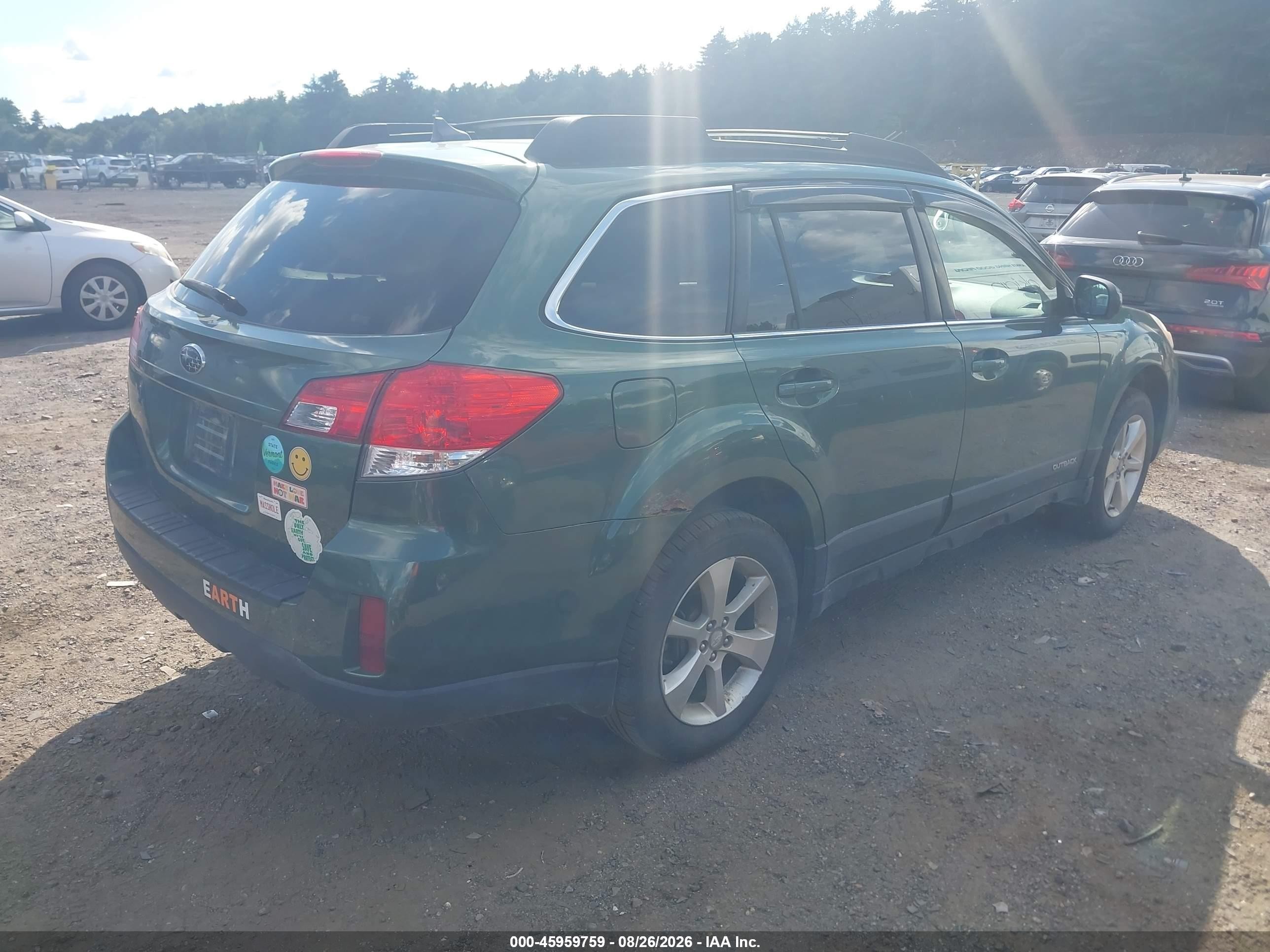 2014 Subaru Outback 2.5i Limited Green vin: 4S4BRBKC2E3251637