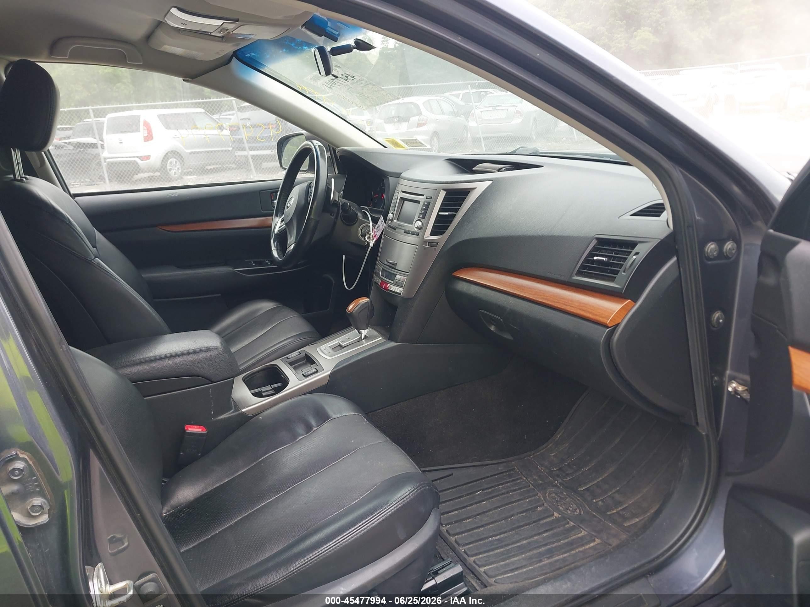 2014 Subaru Outback 2.5i Limited Синий vin: 4S4BRBKC2E3285593