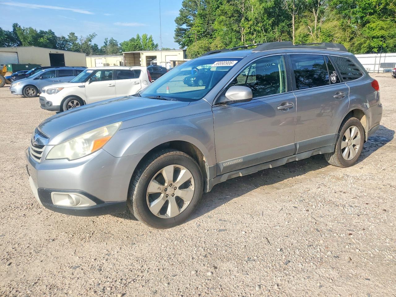 2010 Subaru Outback 2.5i Limited Серебряный vin: 4S4BRBKC3A3335492