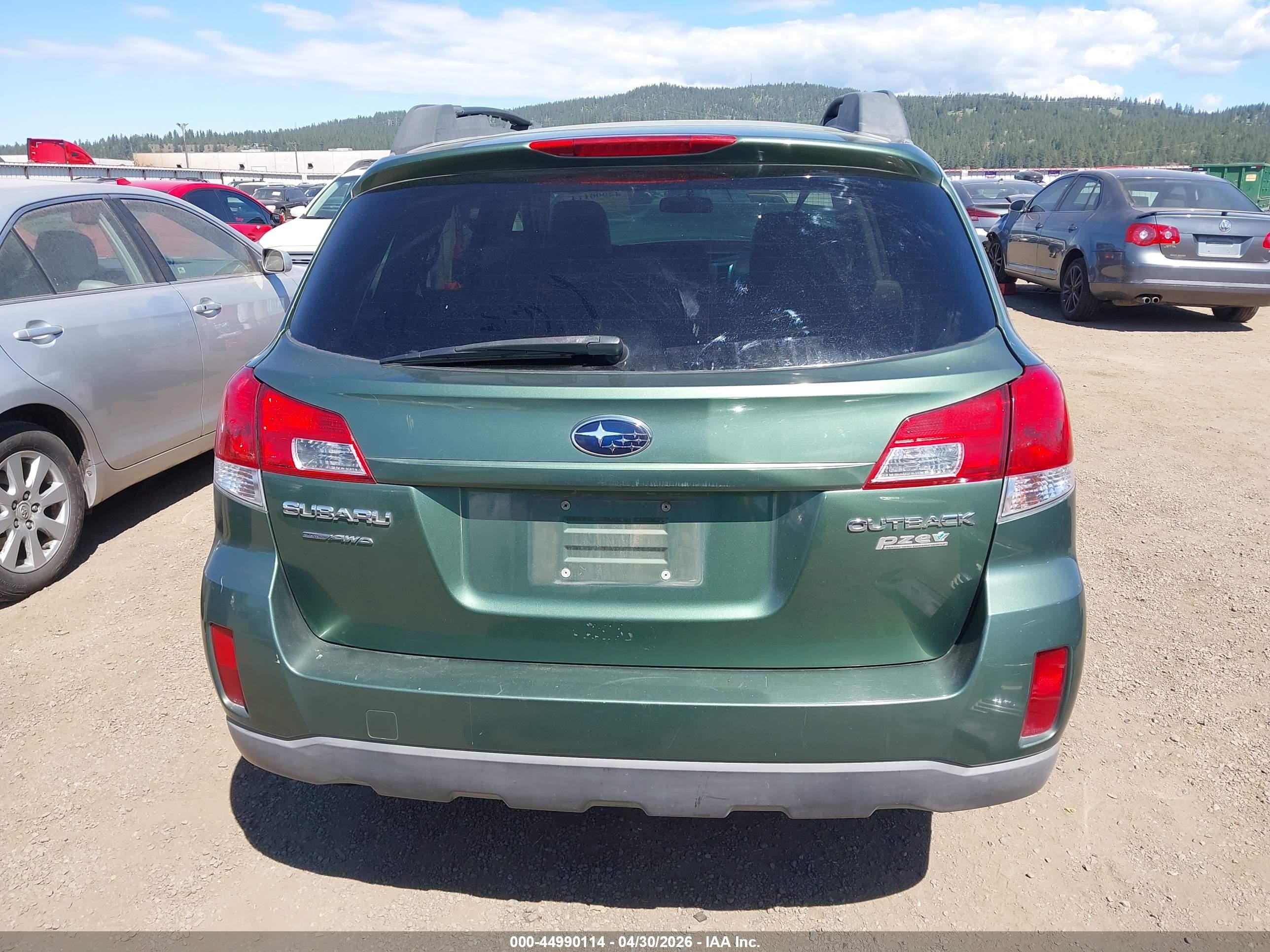 2010 Subaru Outback 2.5i Limited Green vin: 4S4BRBKC3A3364393