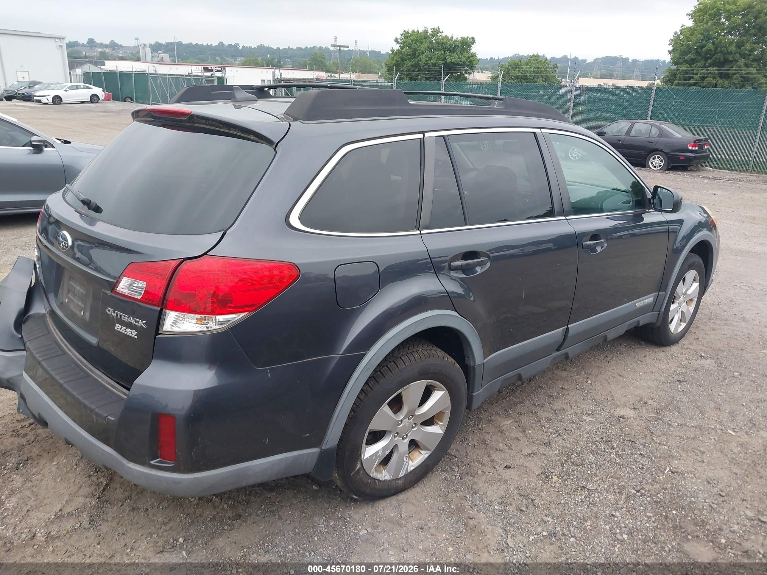 2011 Subaru Outback 2.5i Limited Gray vin: 4S4BRBKC3B3358384