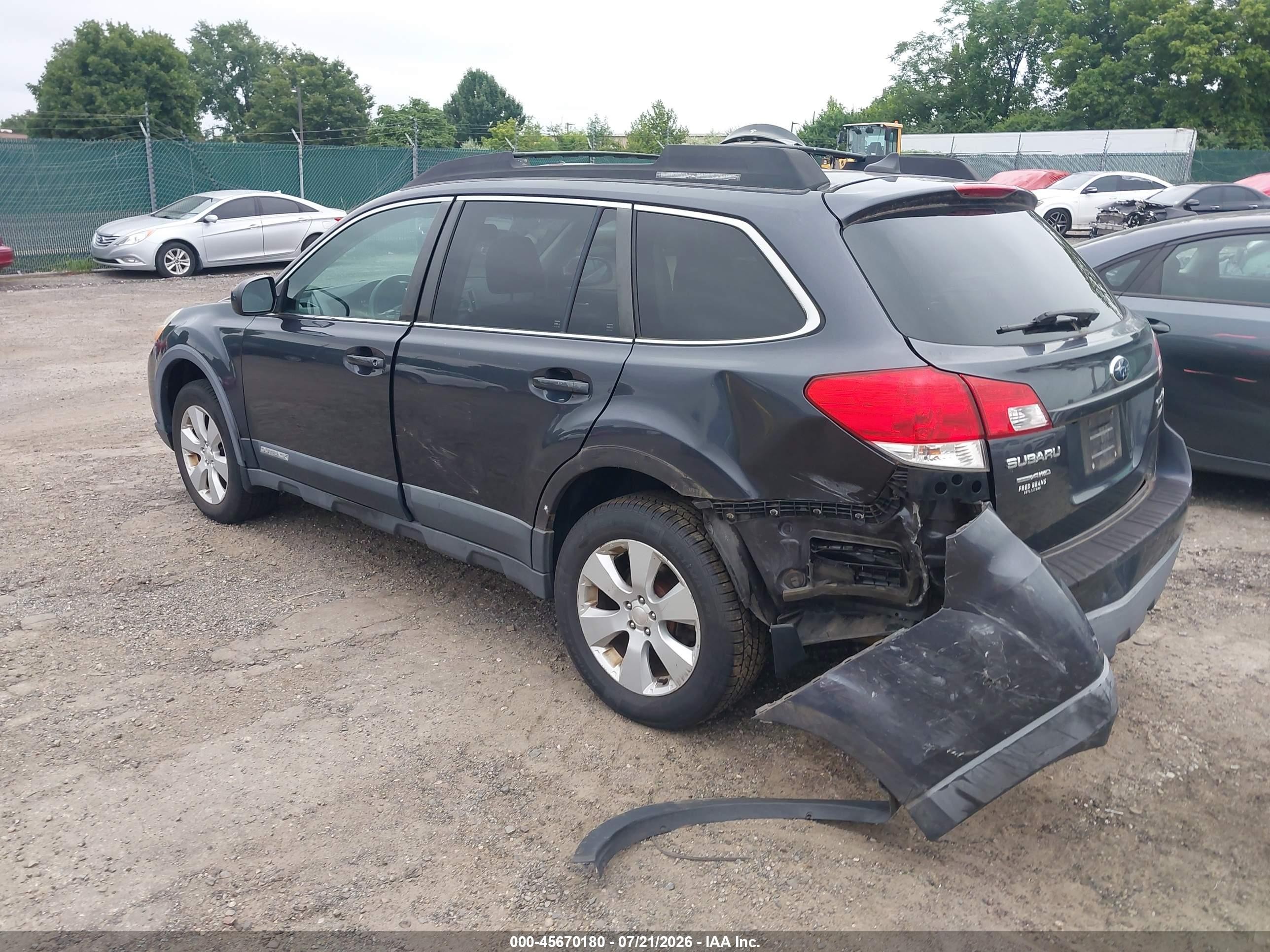 2011 Subaru Outback 2.5i Limited Gray vin: 4S4BRBKC3B3358384
