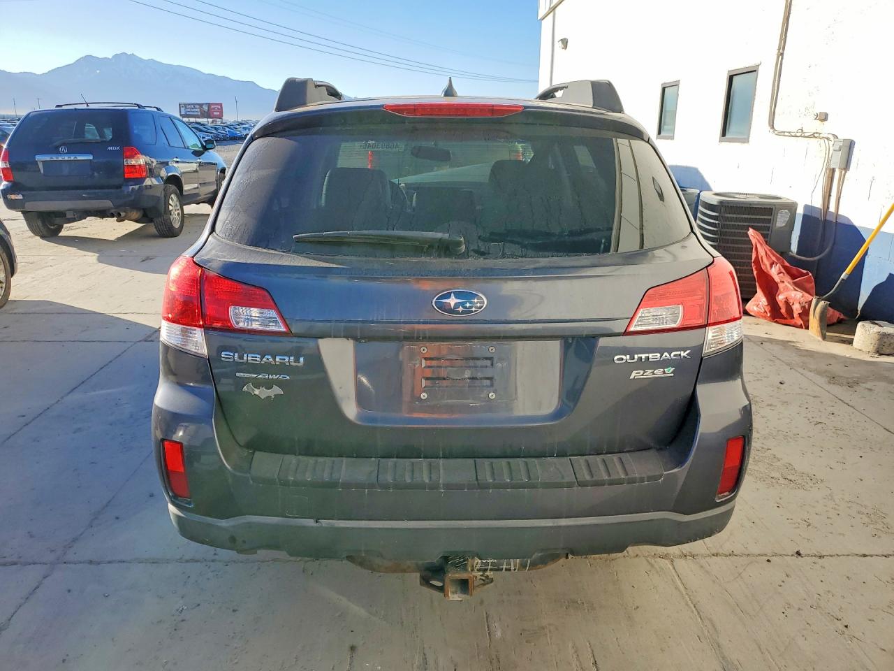 2011 Subaru Outback 2.5i Limited Gray vin: 4S4BRBKC3B3416297