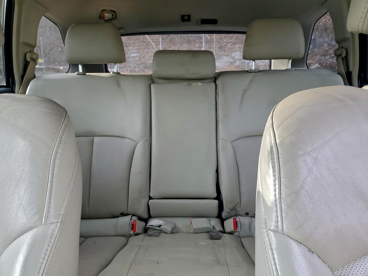 2012 Subaru Outback 2.5i Limited Коричневый vin: 4S4BRBKC3C3303533
