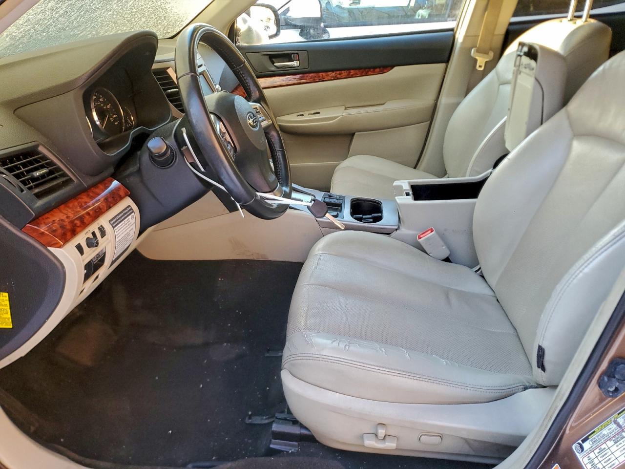 2012 Subaru Outback 2.5i Limited Коричневый vin: 4S4BRBKC3C3303533
