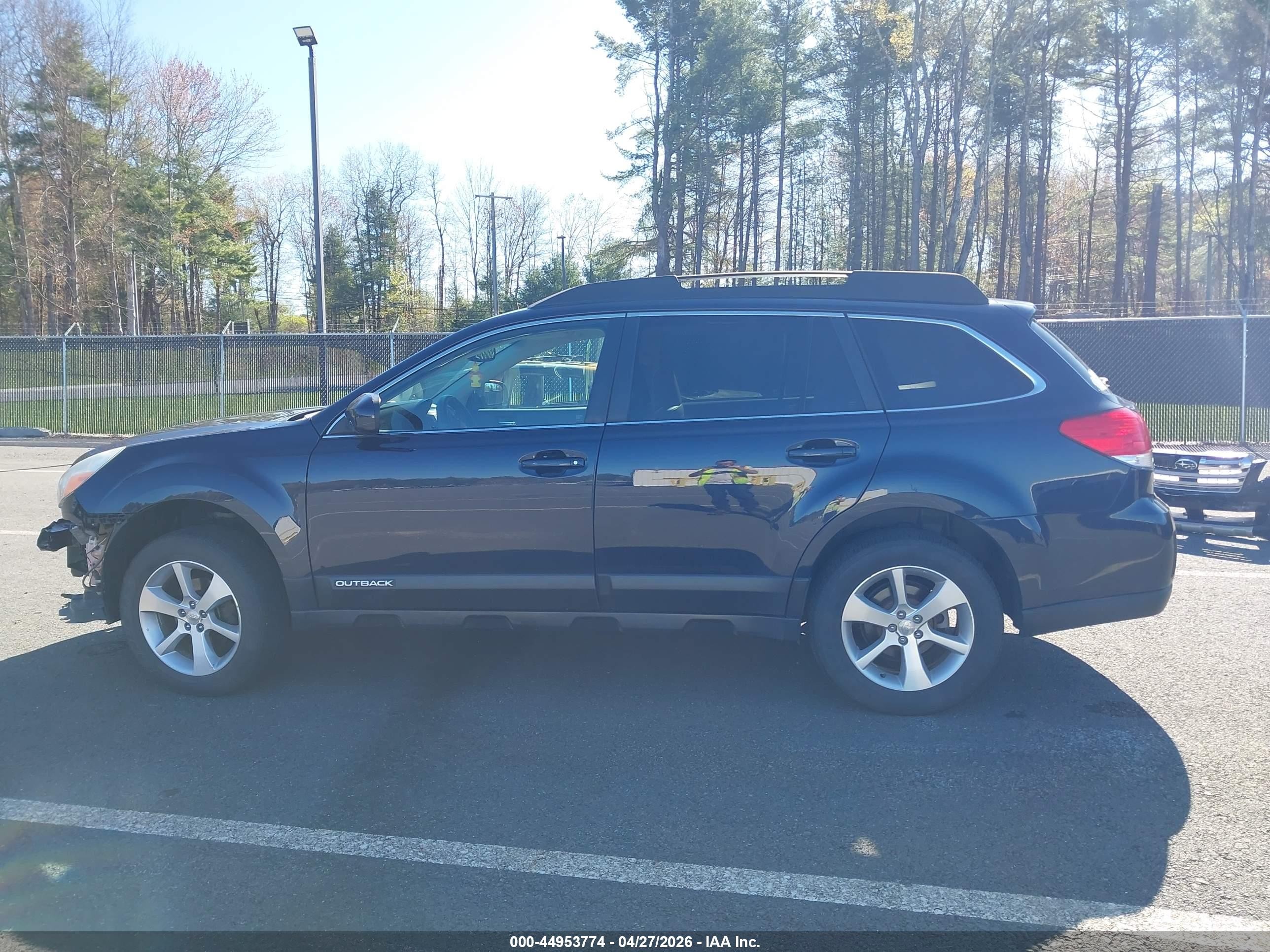 2013 Subaru Outback 2.5i Limited Dark Blue vin: 4S4BRBKC3D3289697