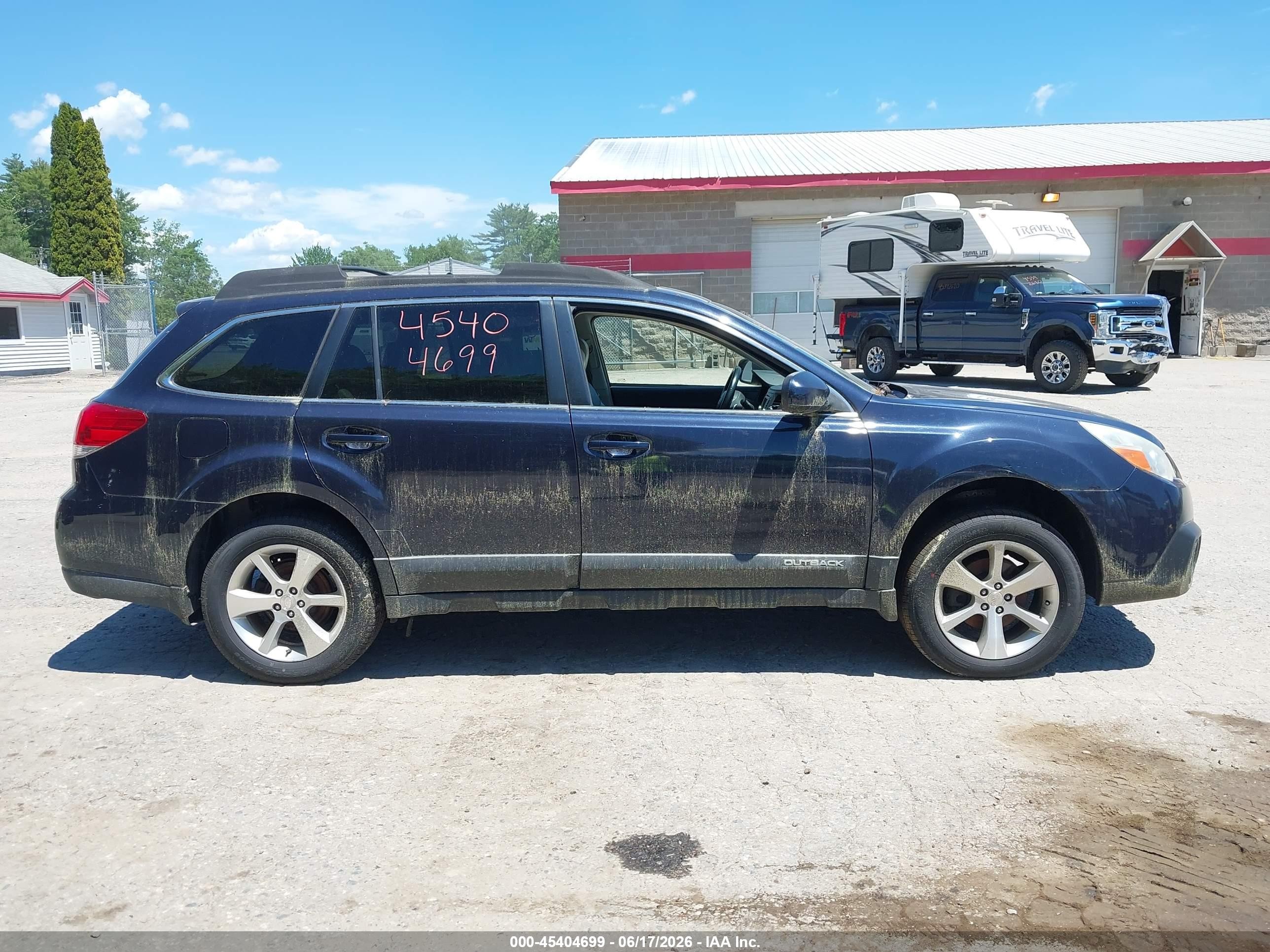 2013 Subaru Outback 2.5i Limited Blue vin: 4S4BRBKC3D3305963