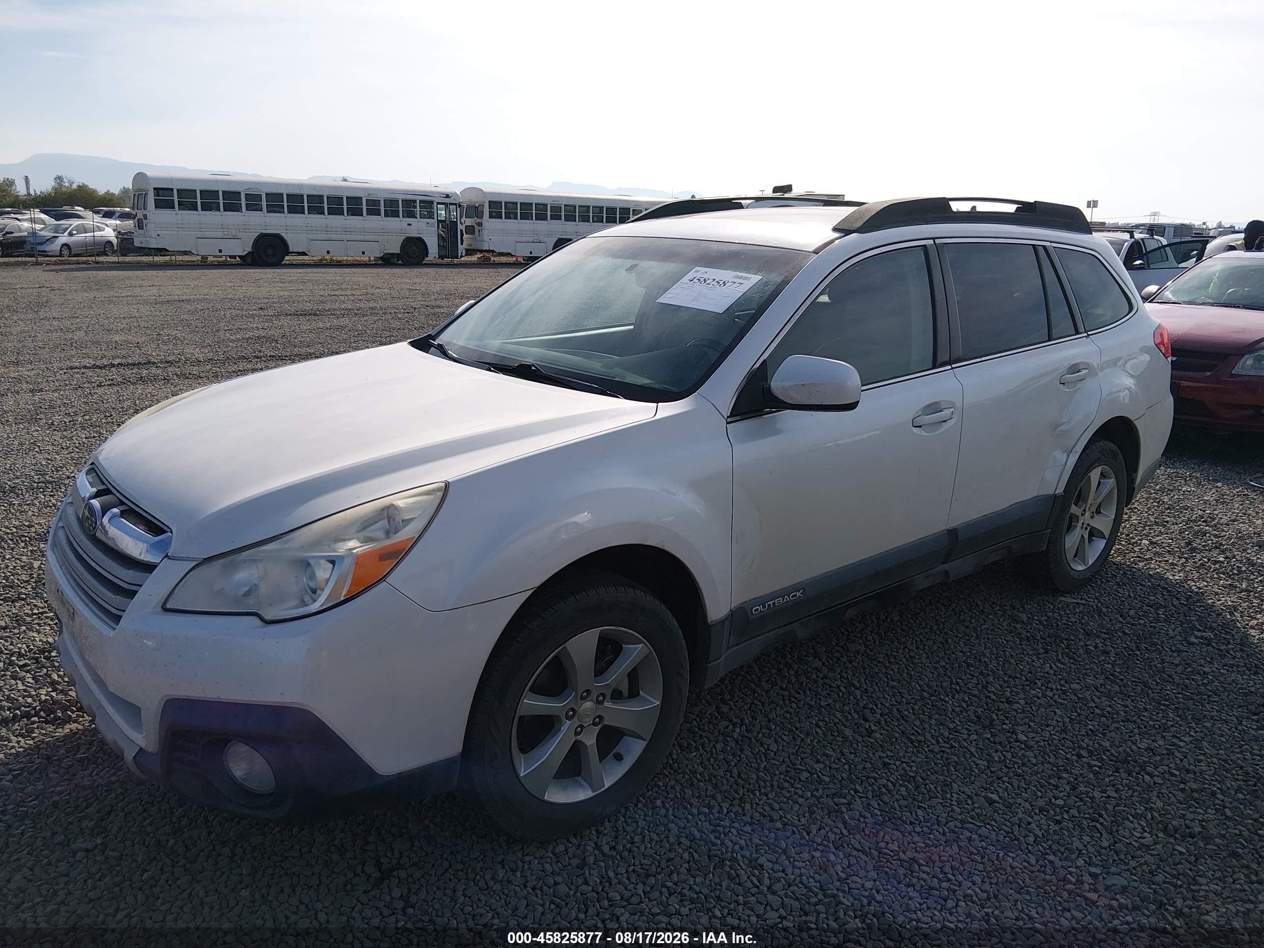 2013 Subaru Outback 2.5i Limited White vin: 4S4BRBKC3D3312315