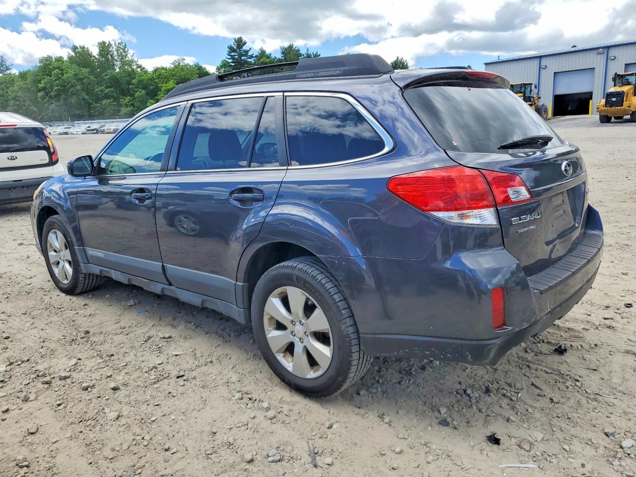 2010 Subaru Outback 2.5i Limited Black vin: 4S4BRBKC4A3365682