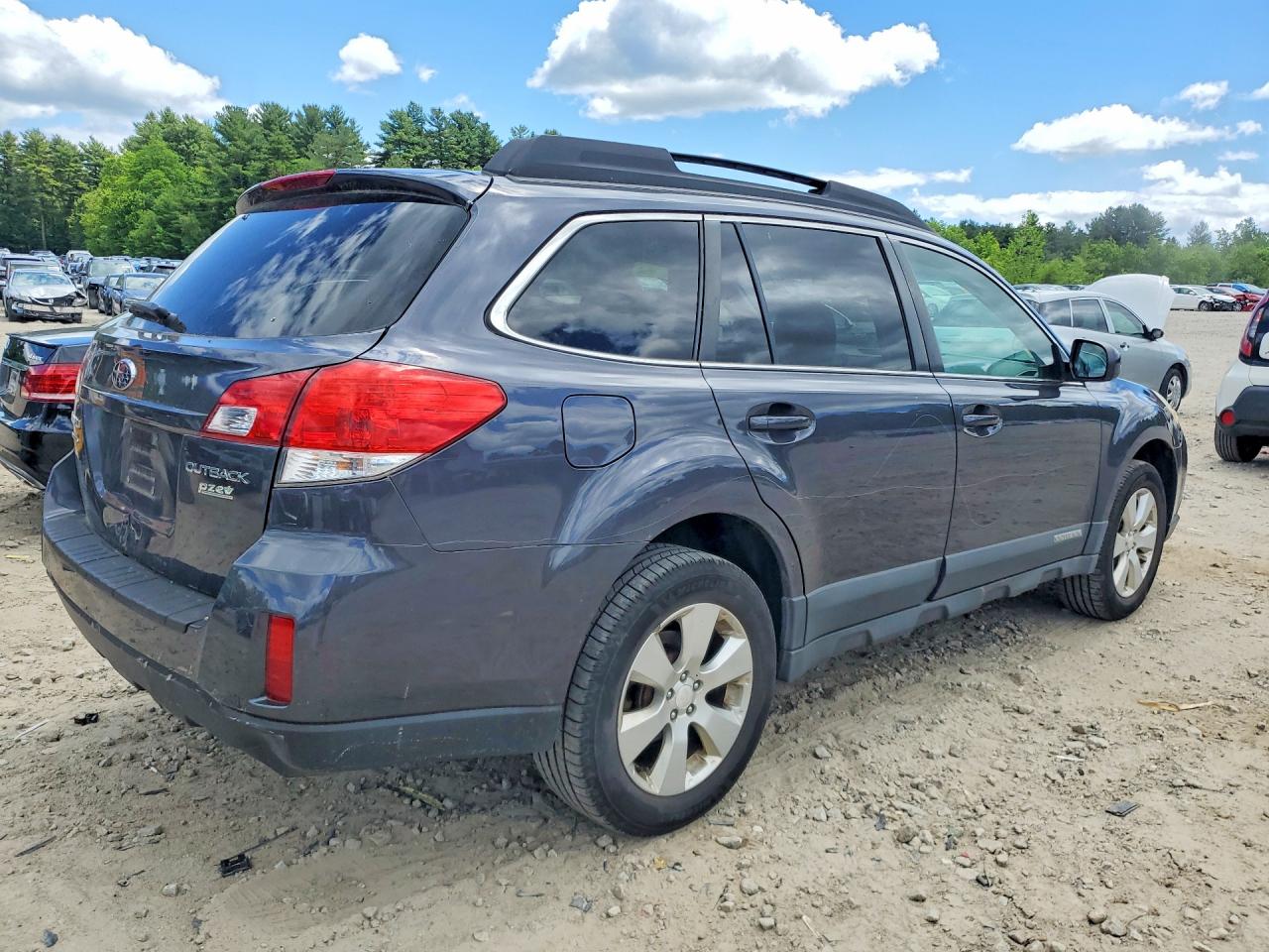 2010 Subaru Outback 2.5i Limited Black vin: 4S4BRBKC4A3365682