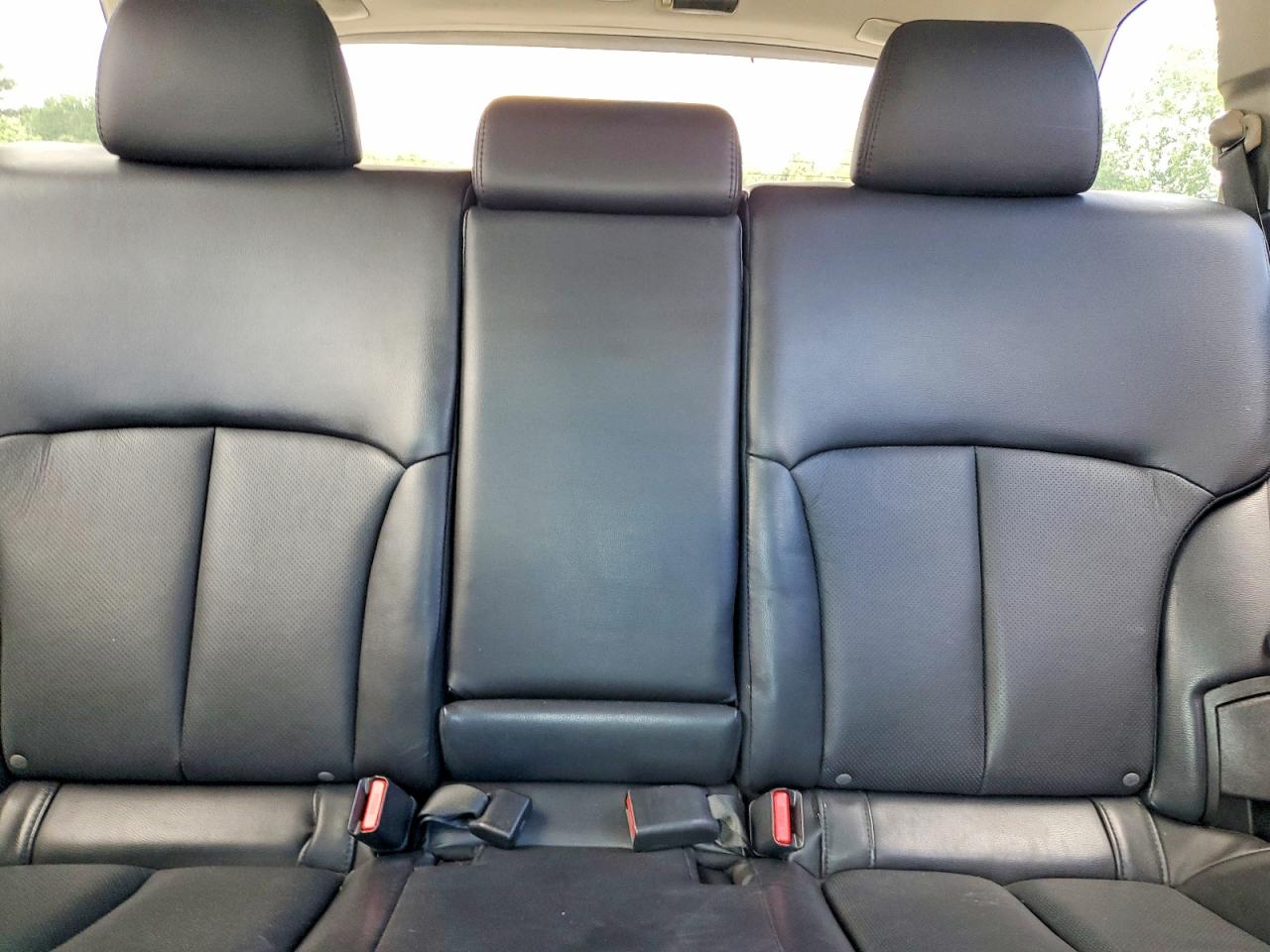 2010 Subaru Outback 2.5i Limited Black vin: 4S4BRBKC4A3365682