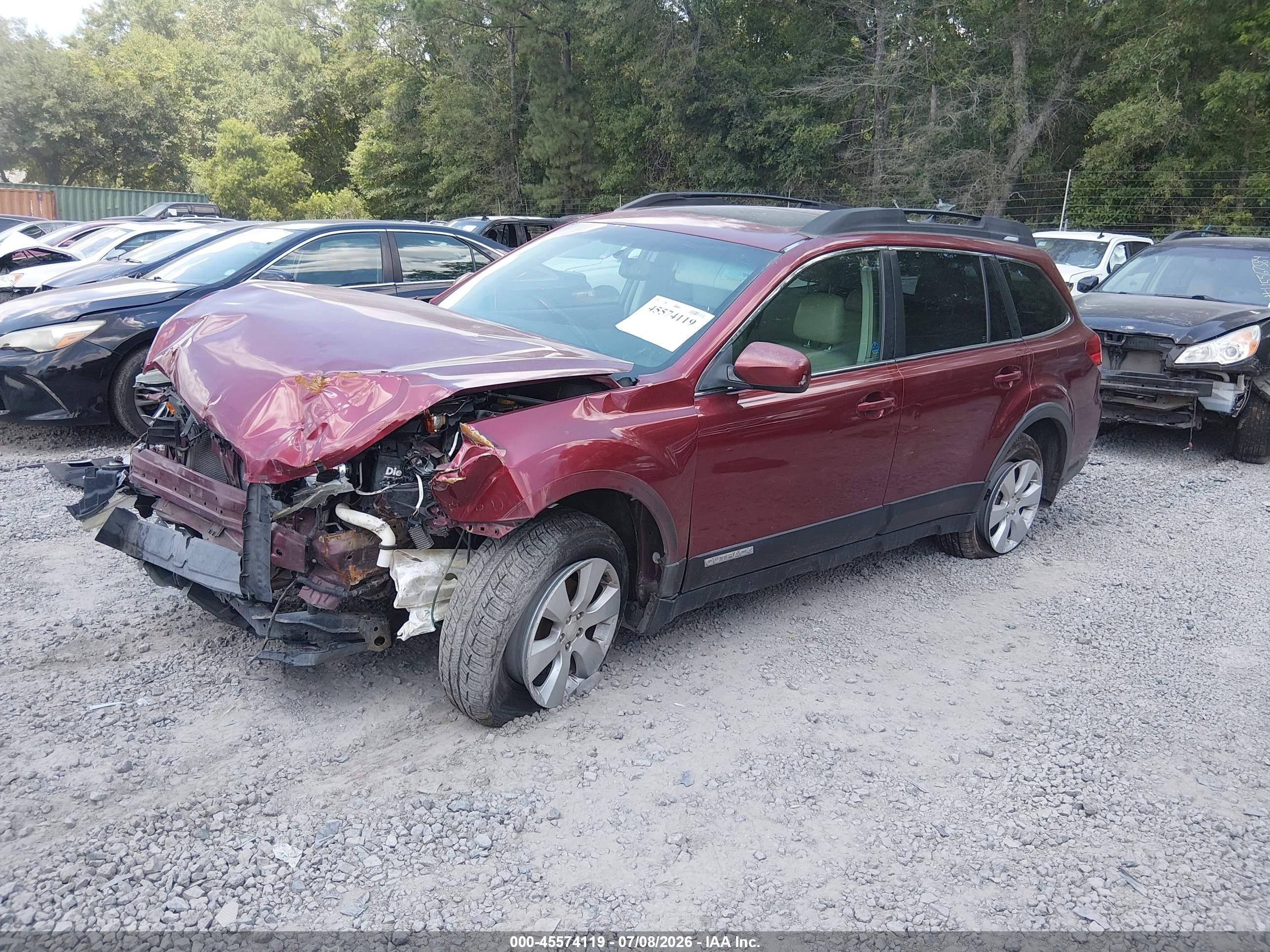 2011 Subaru Outback 2.5i Limited Red vin: 4S4BRBKC4B3318878