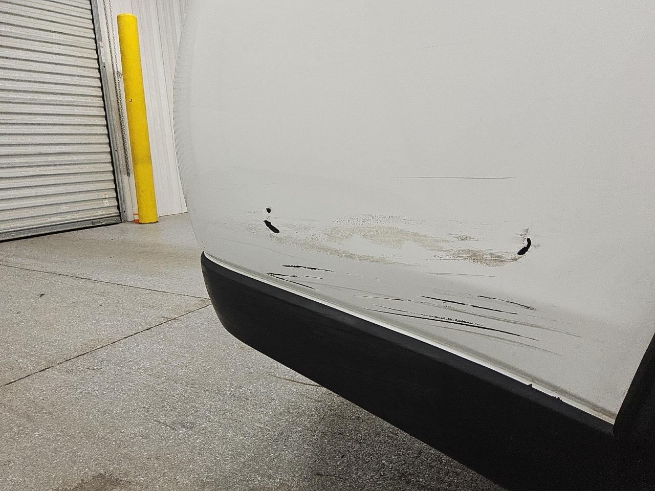 2011 Subaru Outback 2.5i Limited White vin: 4S4BRBKC4B3358751 Damage: Rear Bumper/Cover, Scraped, > 12 Inches