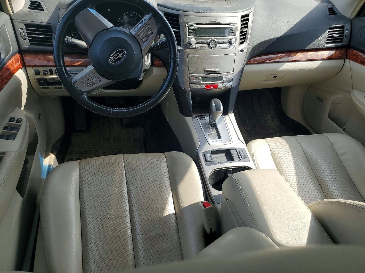 2011 Subaru Outback 2.5i Limited Зеленый vin: 4S4BRBKC4B3382953