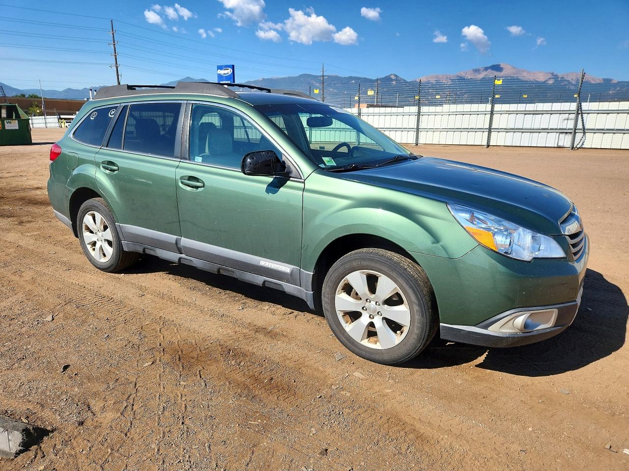 2011 Subaru Outback 2.5i Limited Green vin: 4S4BRBKC4B3418947