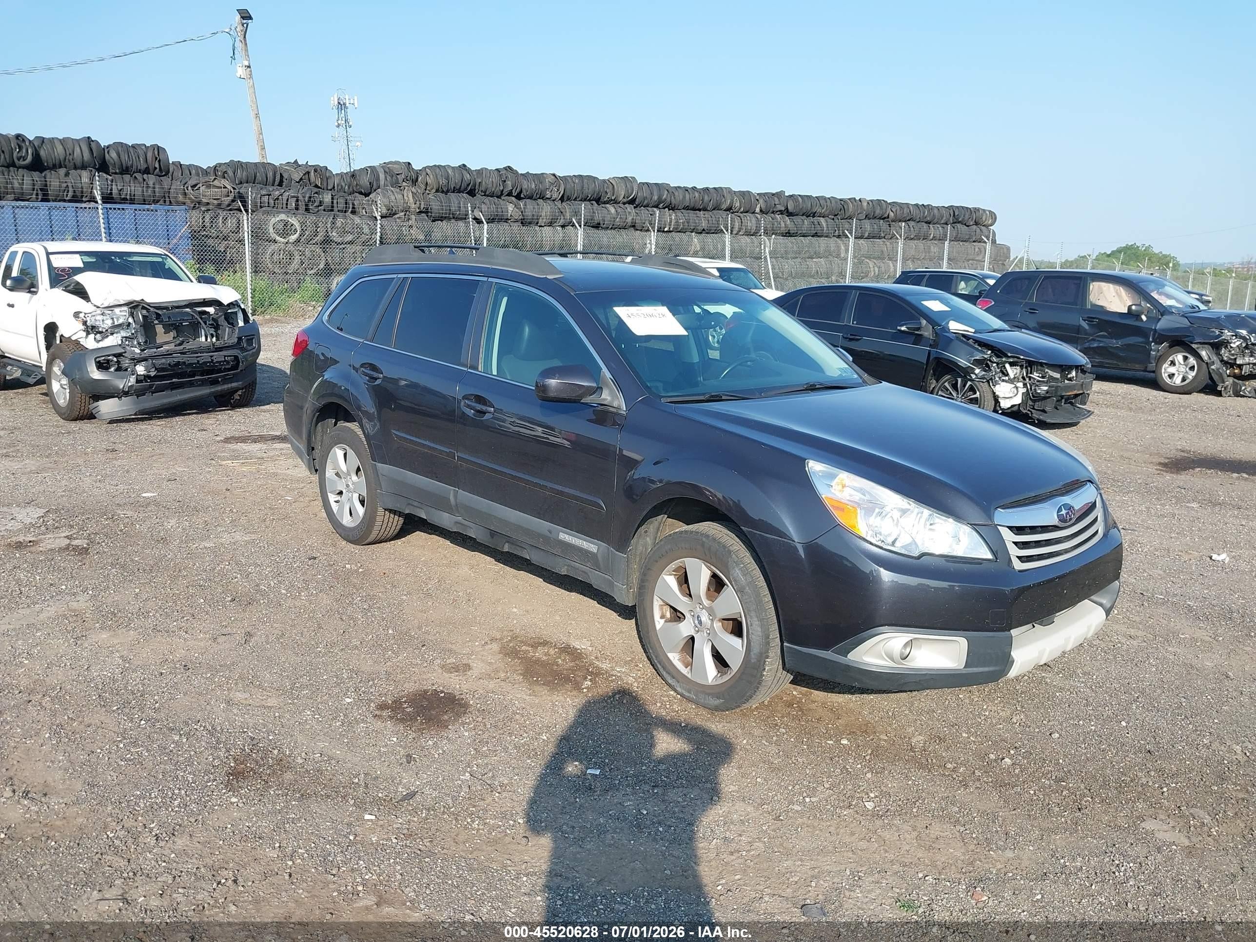 2011 Subaru Outback 2.5i Limited Gray vin: 4S4BRBKC4B3438308