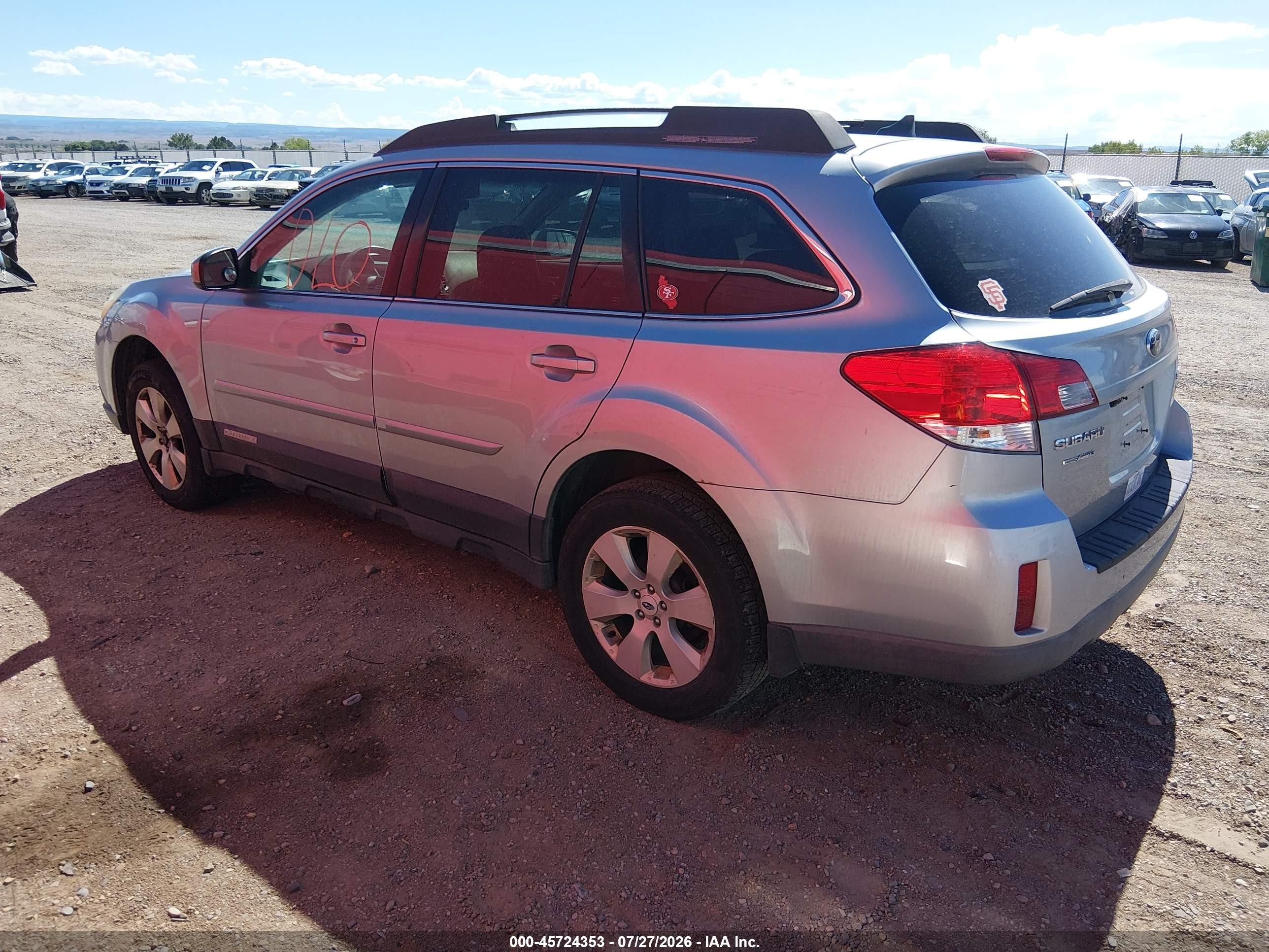 2012 Subaru Outback 2.5i Limited Silver vin: 4S4BRBKC4C3201979