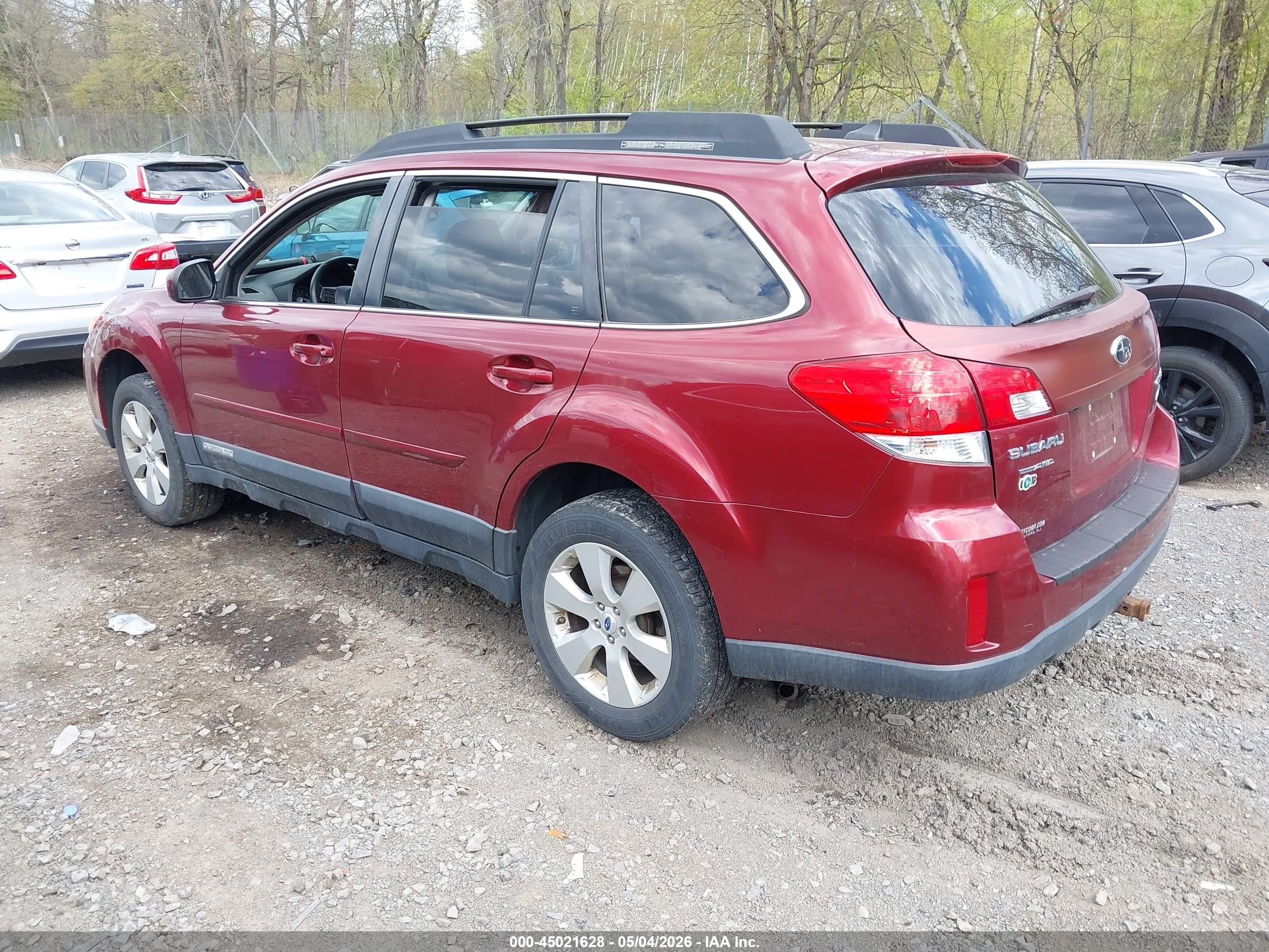 2012 Subaru Outback 2.5i Limited Red vin: 4S4BRBKC4C3258909