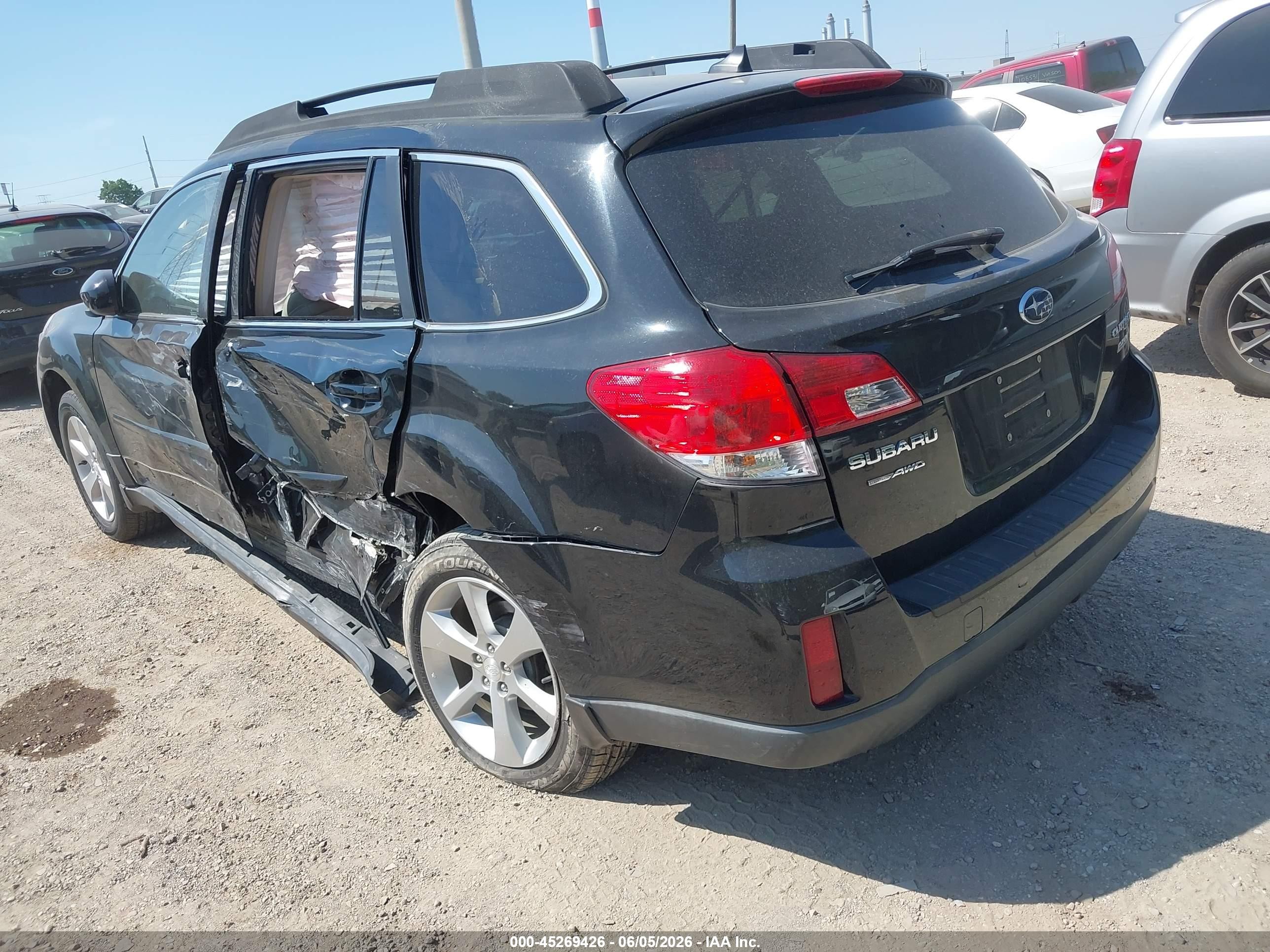 2013 Subaru Outback 2.5i Limited Black vin: 4S4BRBKC4D3319922